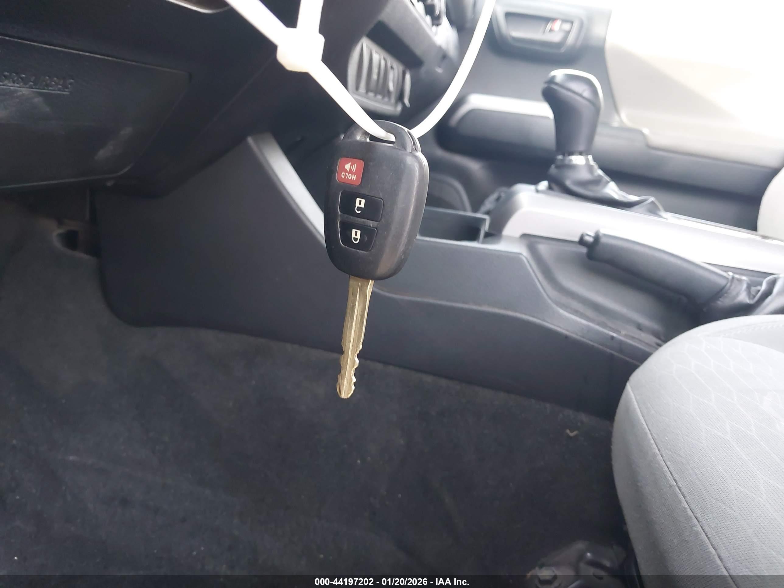 TOYOTA TACOMA image 11