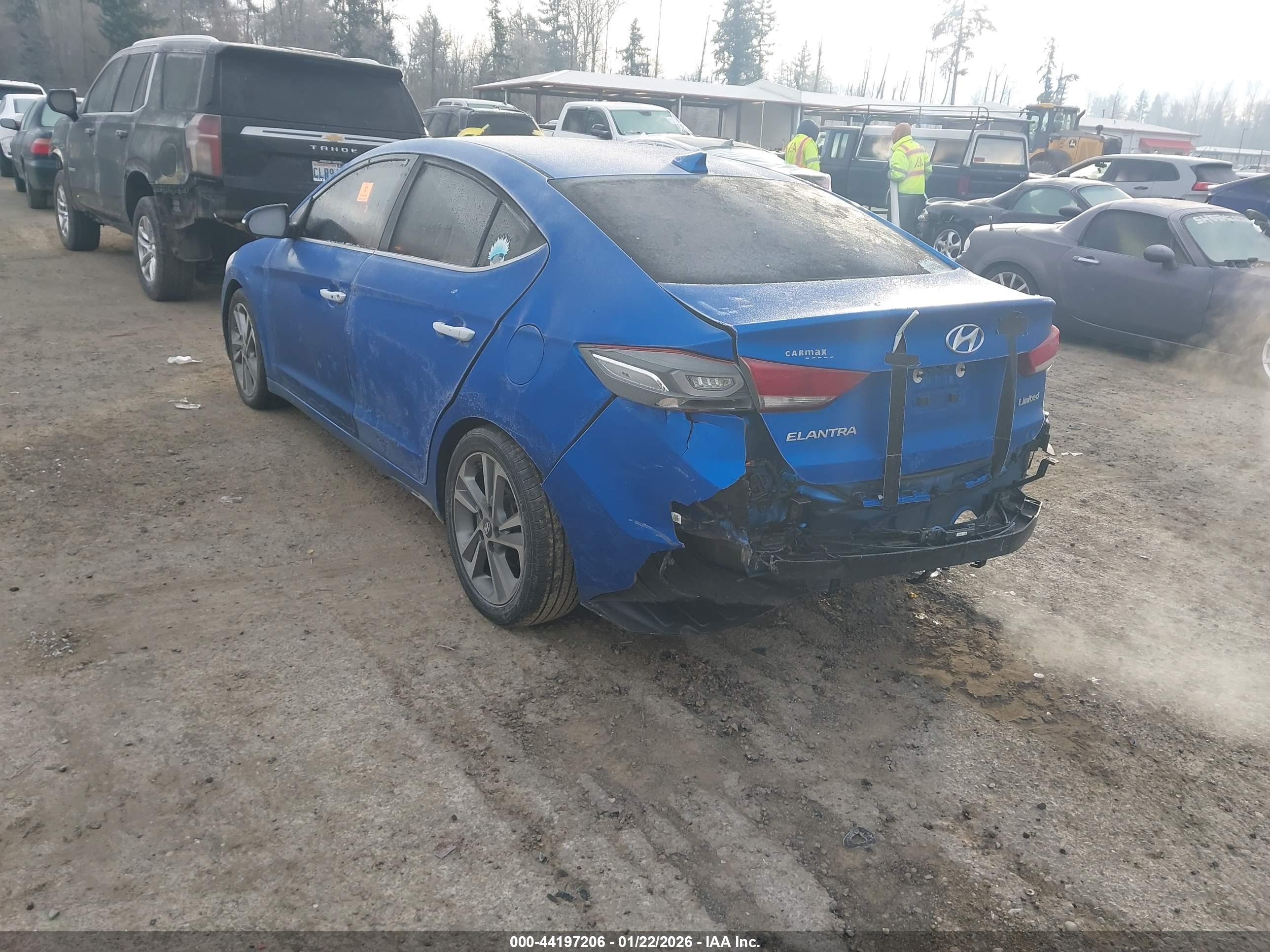 HYUNDAI ELANTRA image 3