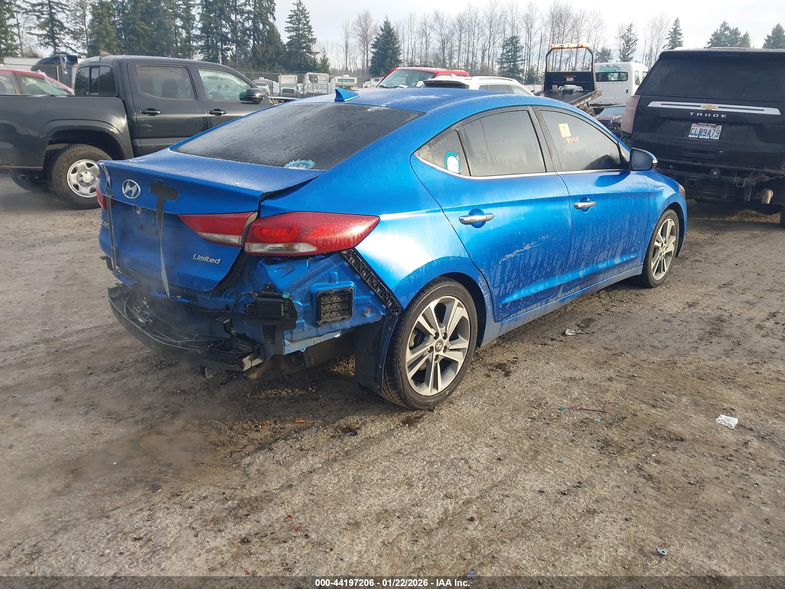 HYUNDAI ELANTRA image 4