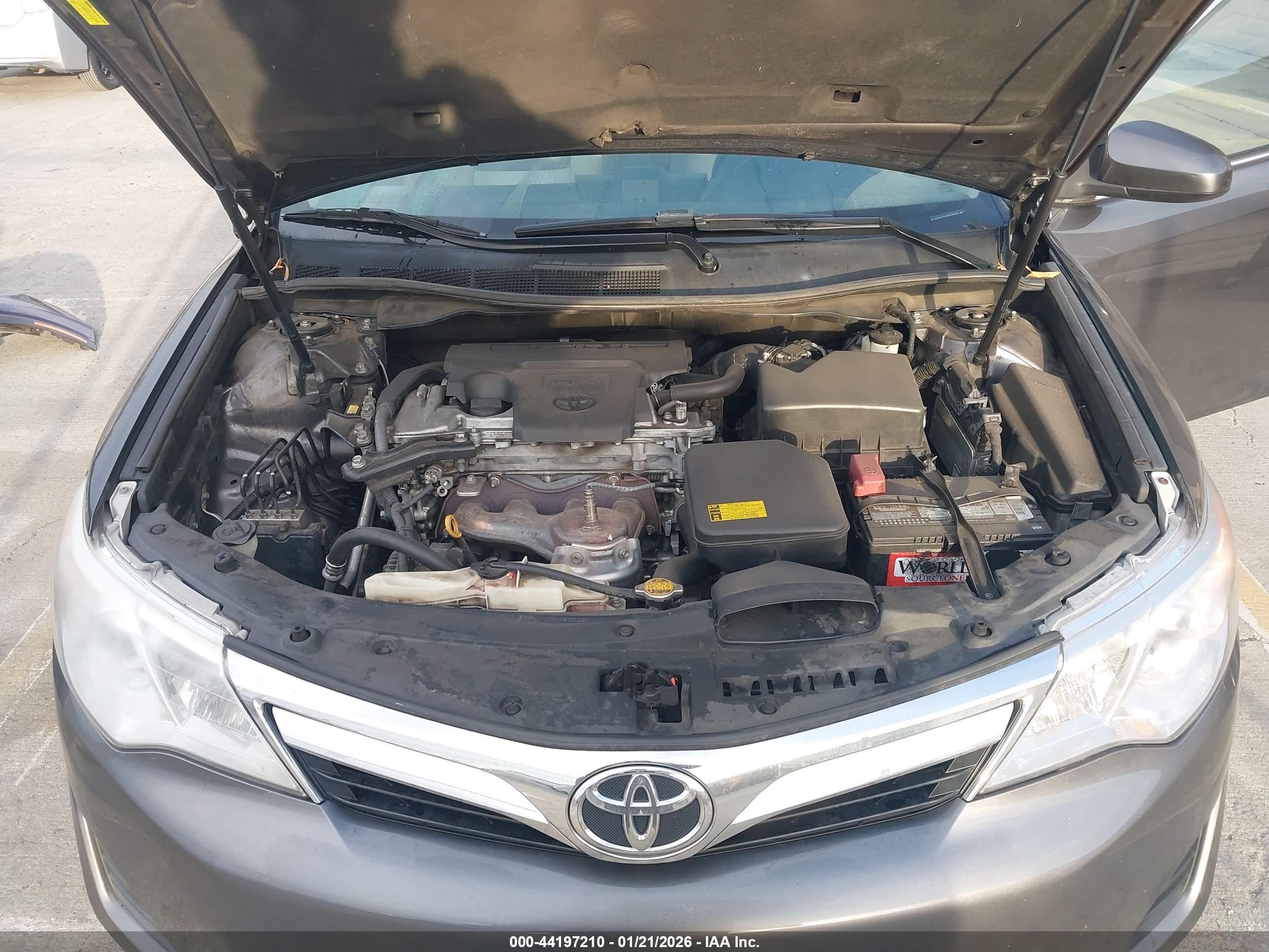 TOYOTA CAMRY image 10