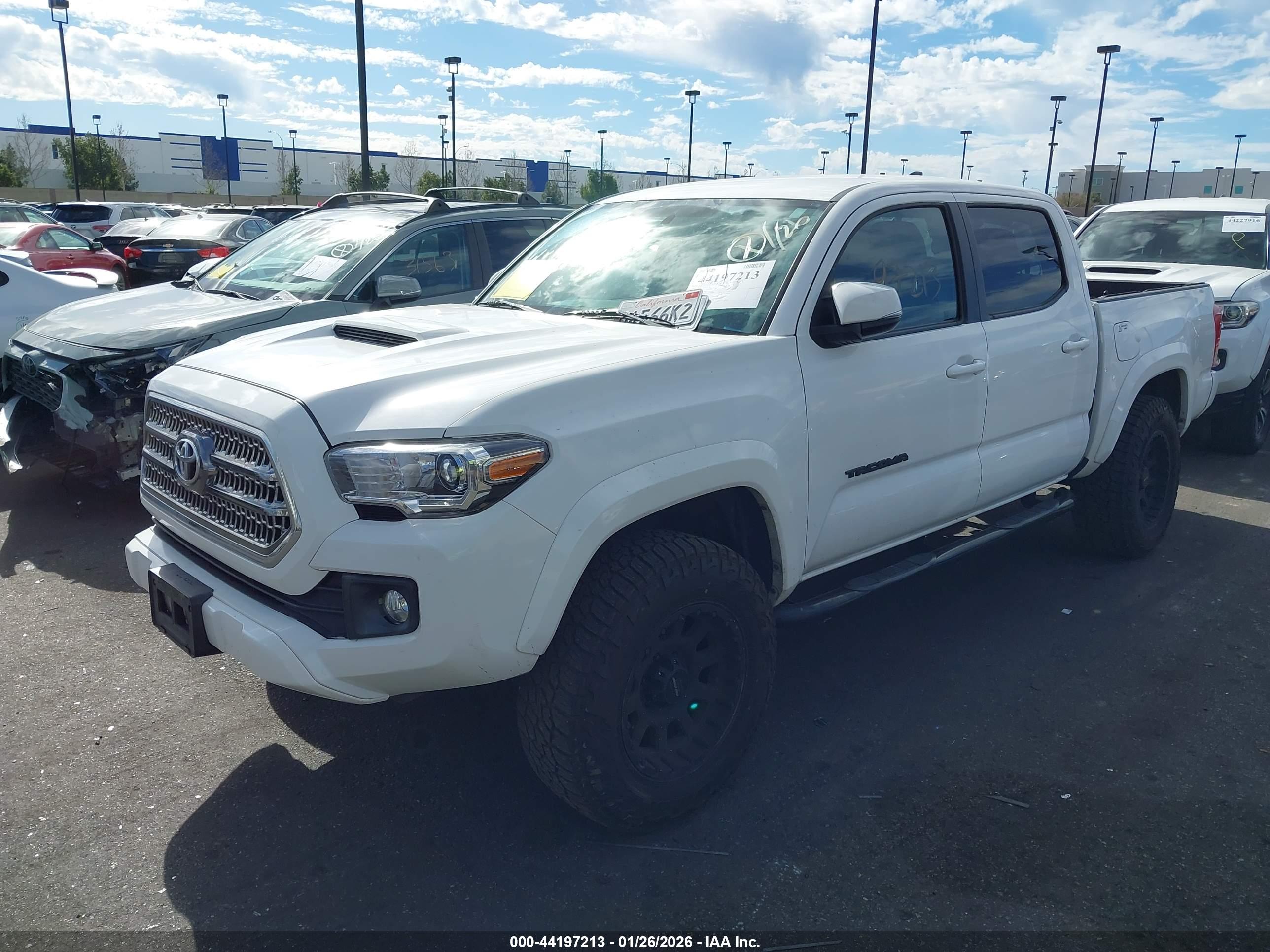 TOYOTA TACOMA image 2