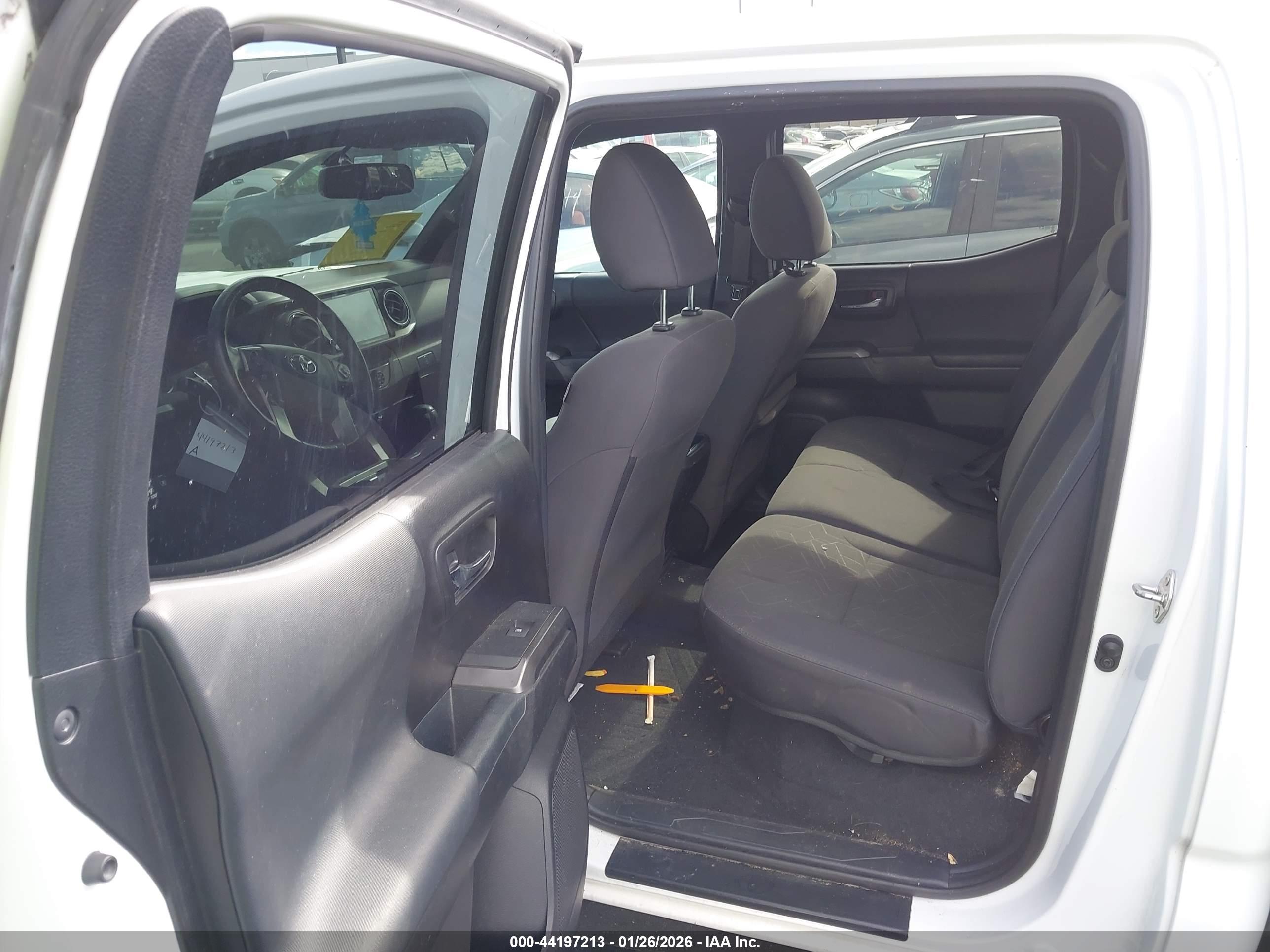 TOYOTA TACOMA image 8