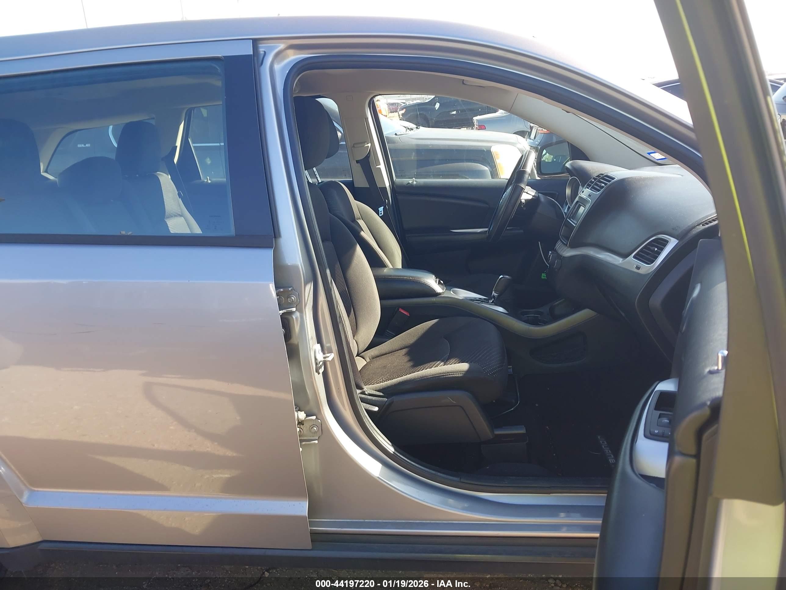 DODGE JOURNEY image 5
