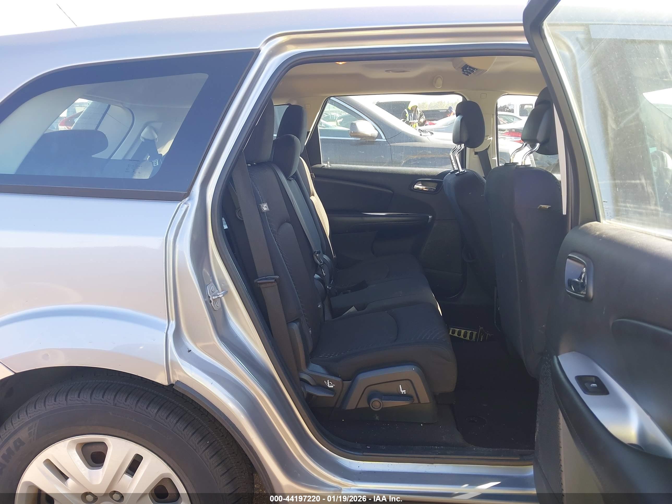 DODGE JOURNEY image 8
