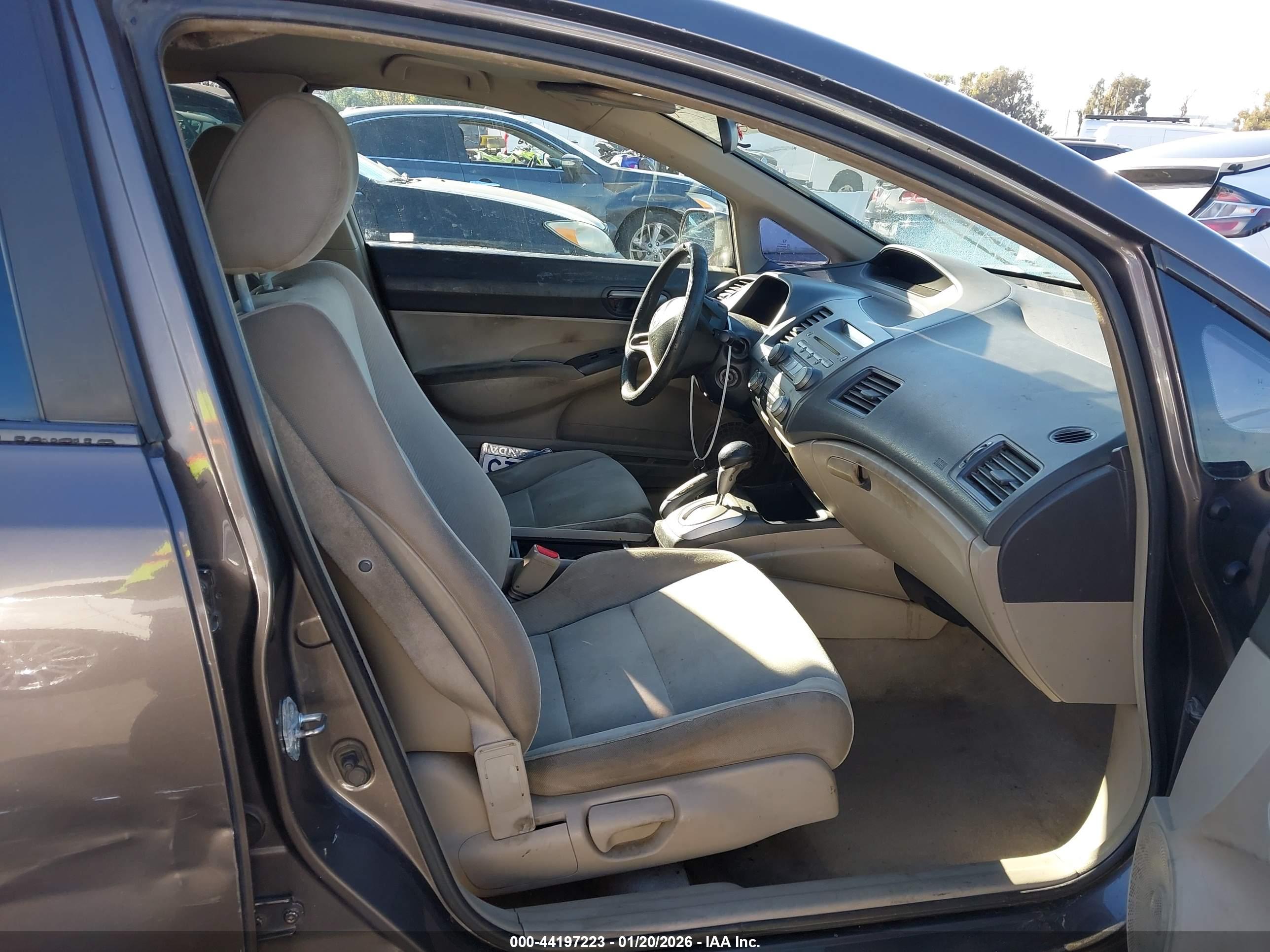 HONDA CIVIC image 5