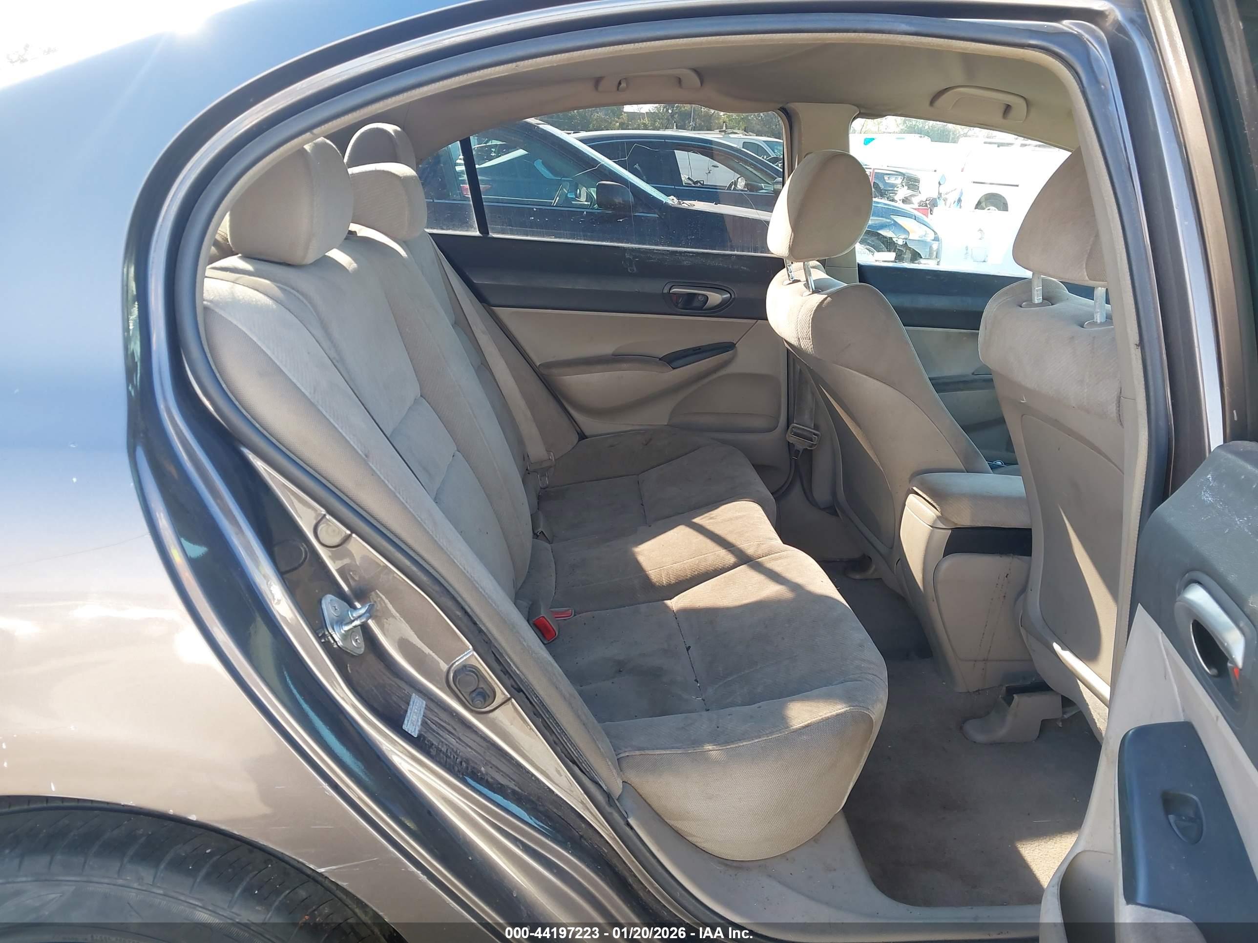 HONDA CIVIC image 8