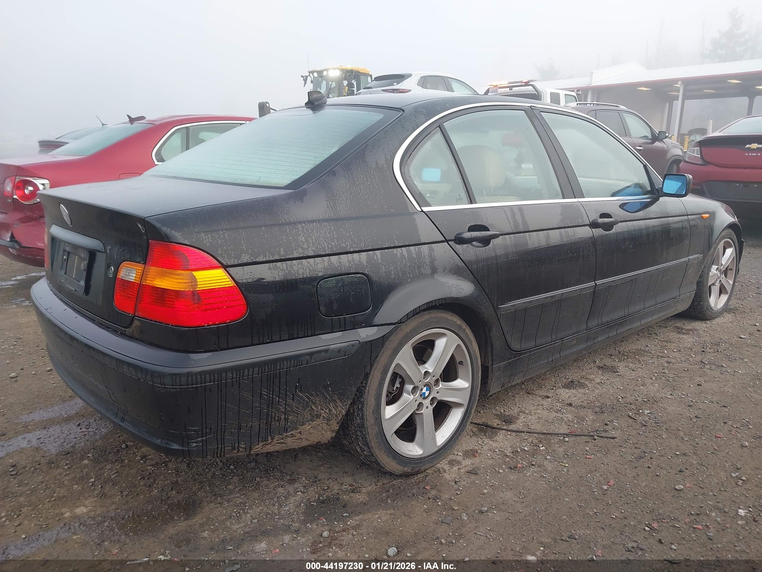 BMW 330I image 4