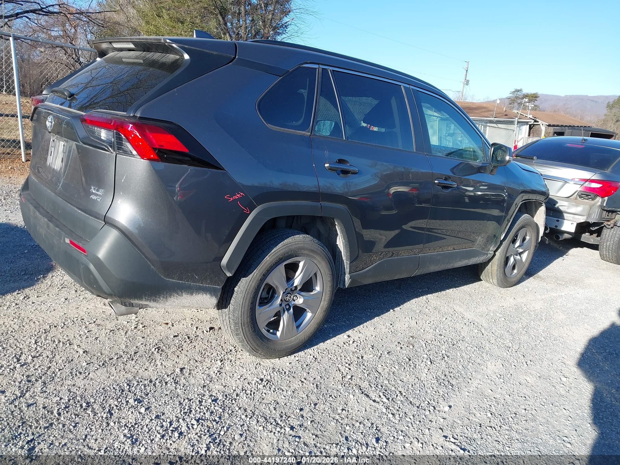 TOYOTA RAV4 image 4