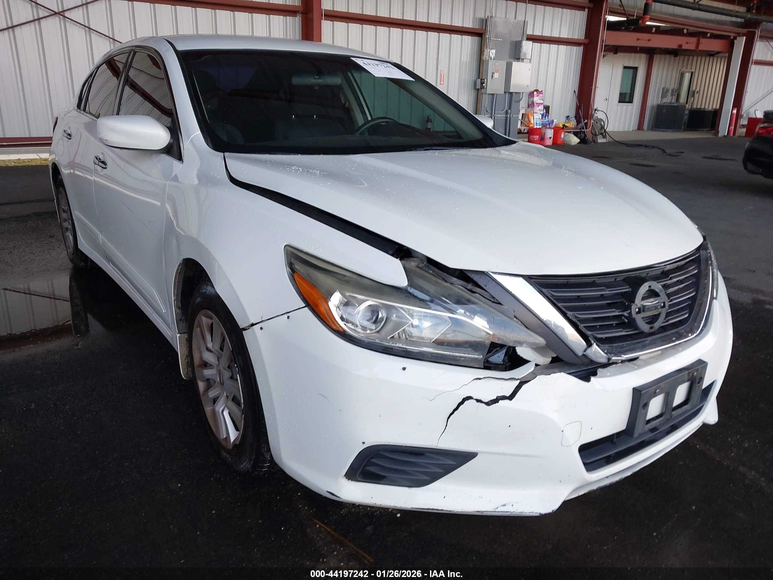 NISSAN ALTIMA image 6