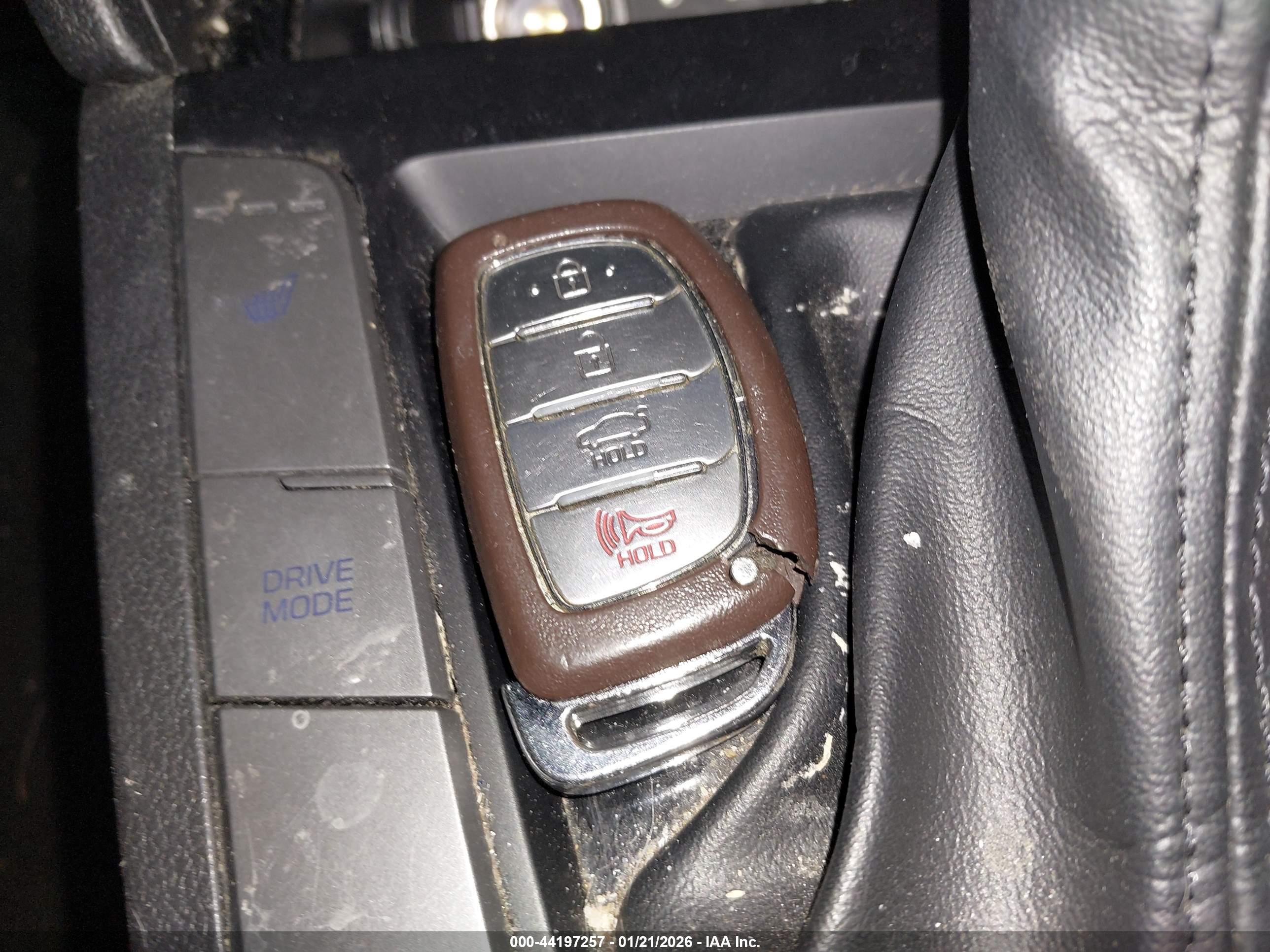 HYUNDAI ELANTRA image 11