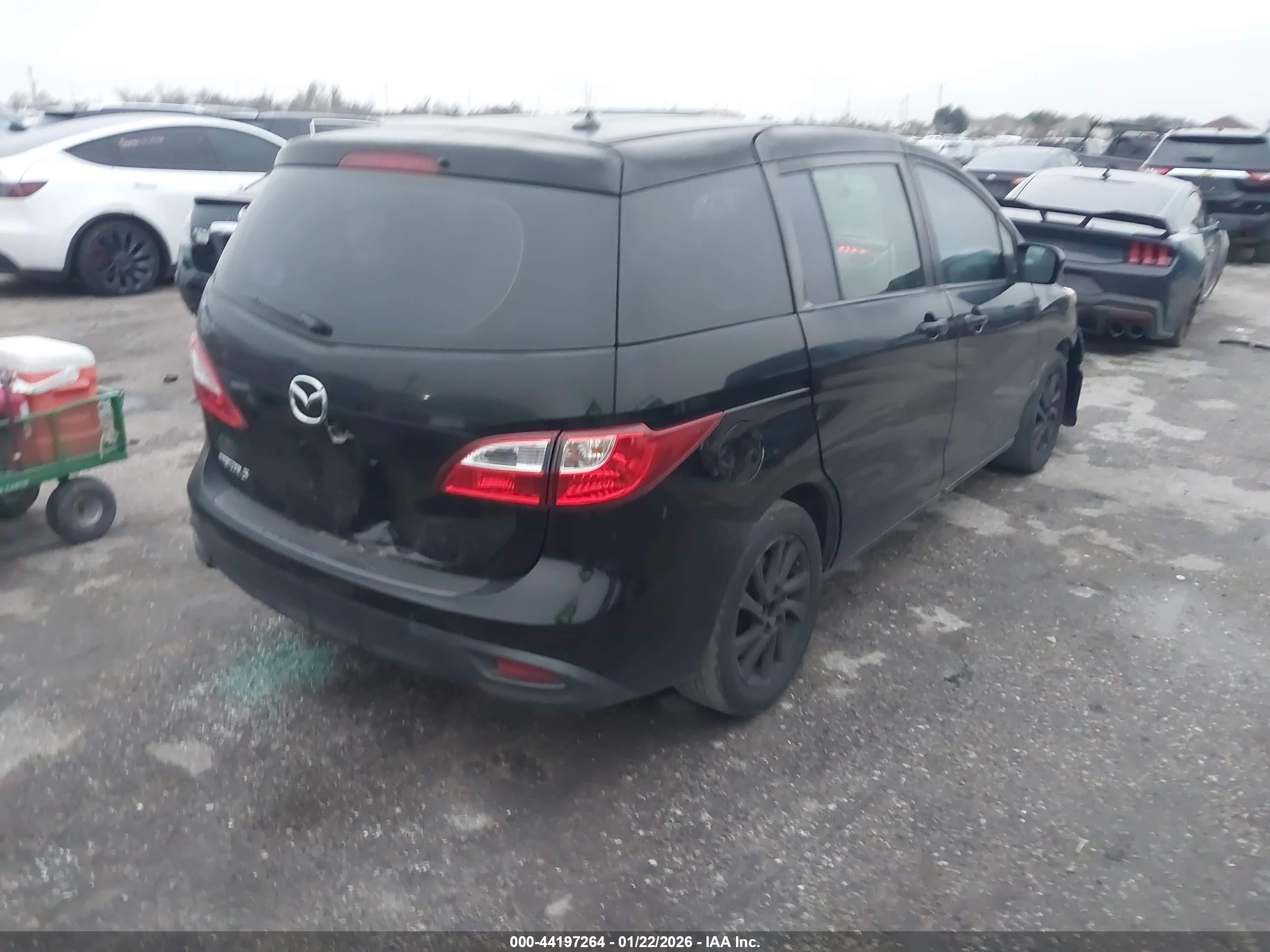 MAZDA MAZDA5 image 4