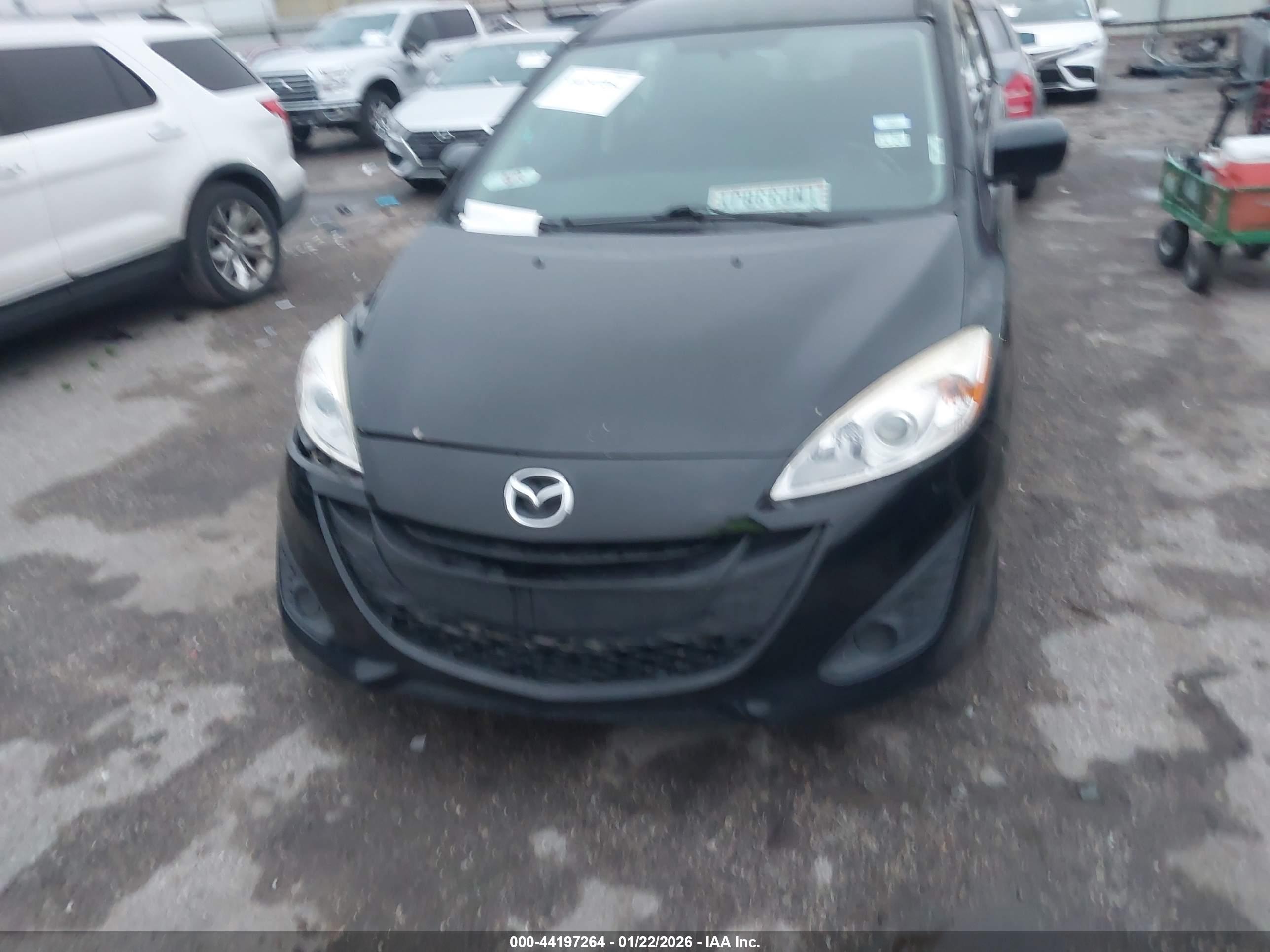 MAZDA MAZDA5 image 6
