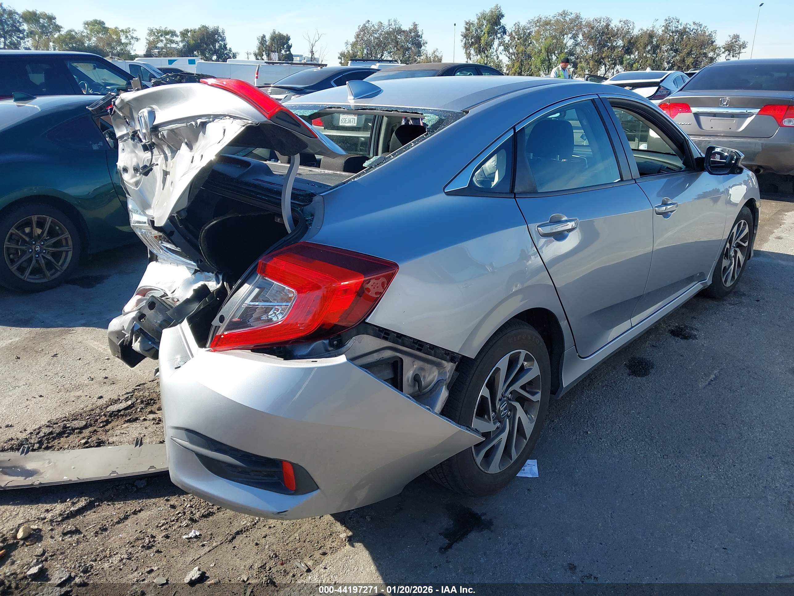 HONDA CIVIC image 4