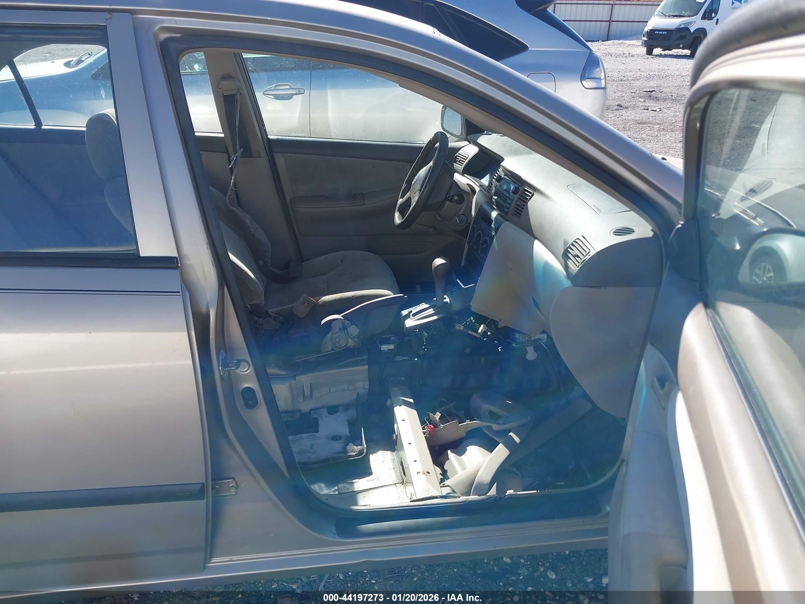 TOYOTA COROLLA image 5