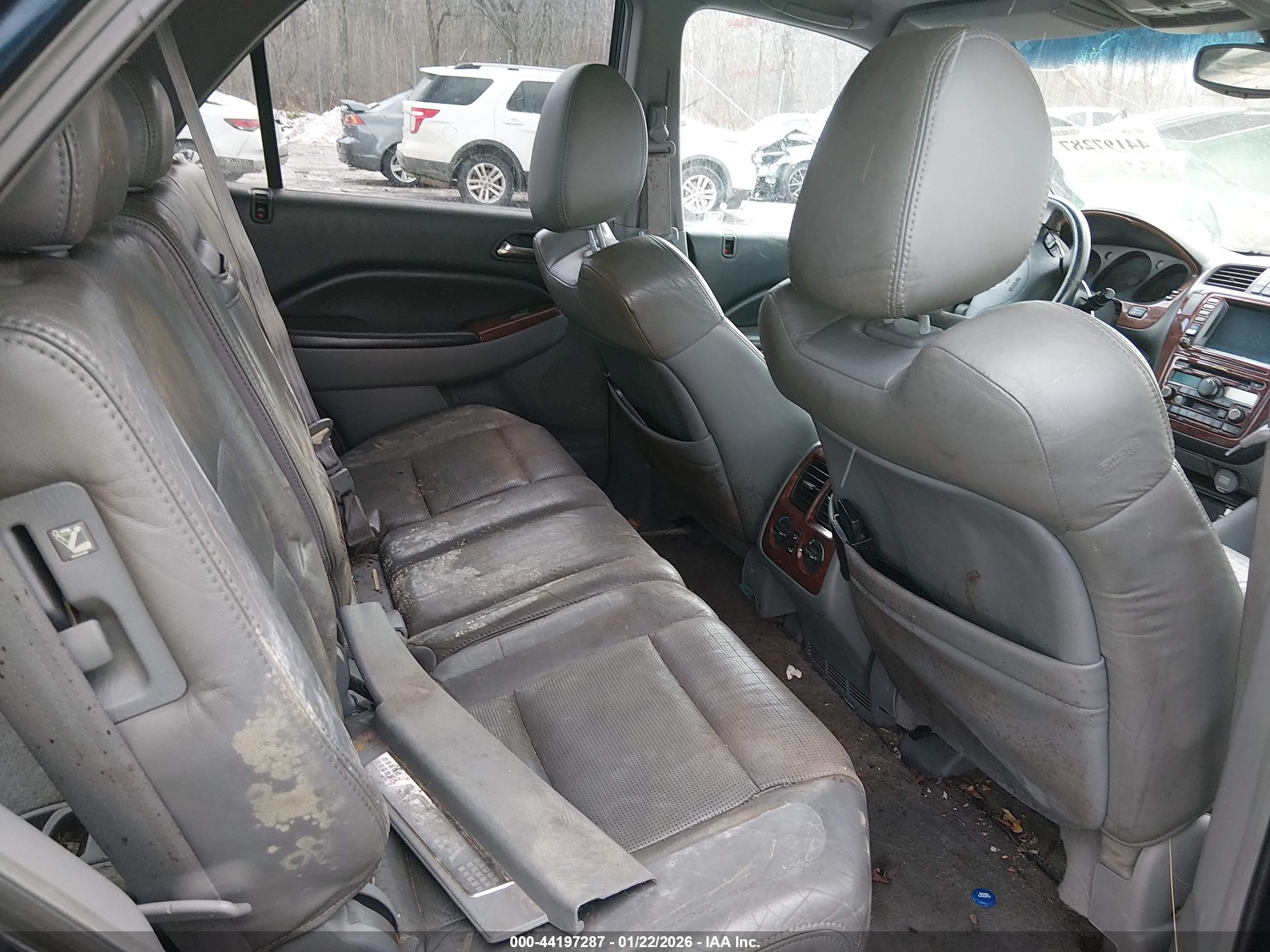 ACURA MDX image 8