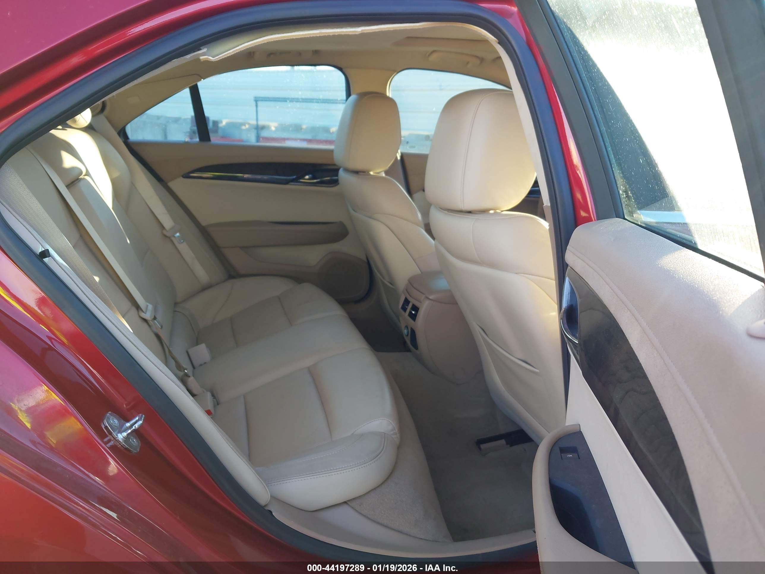 CADILLAC ATS image 8