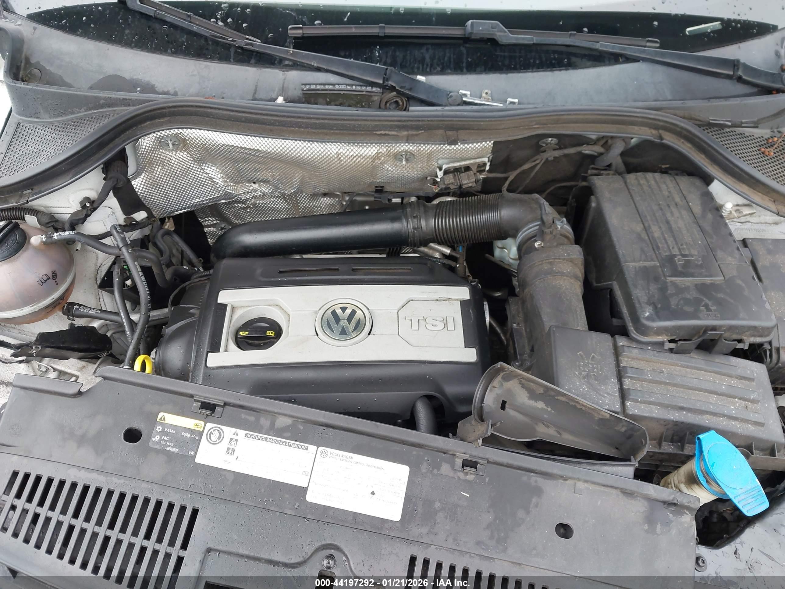 VOLKSWAGEN TIGUAN image 10