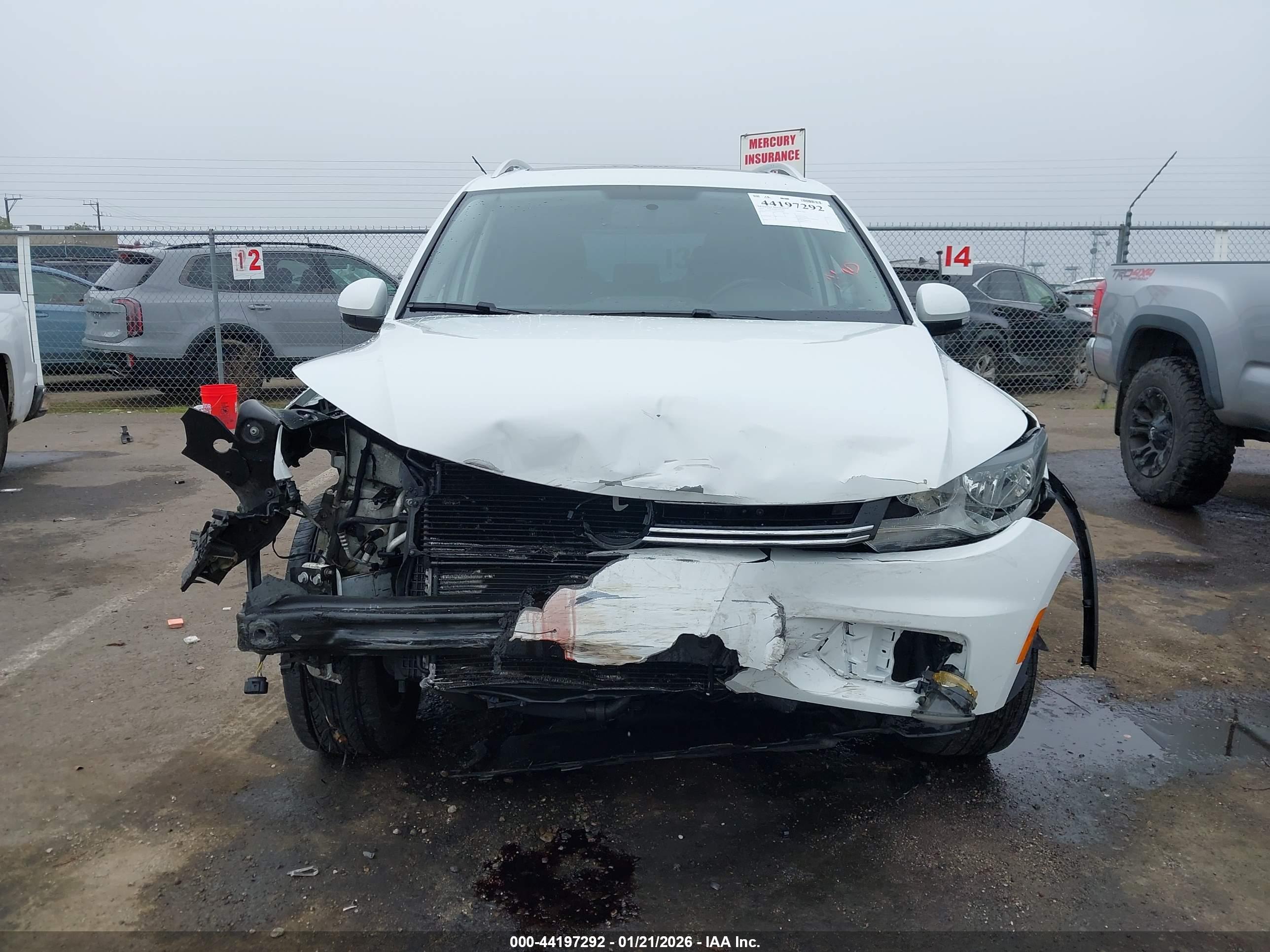 VOLKSWAGEN TIGUAN image 6