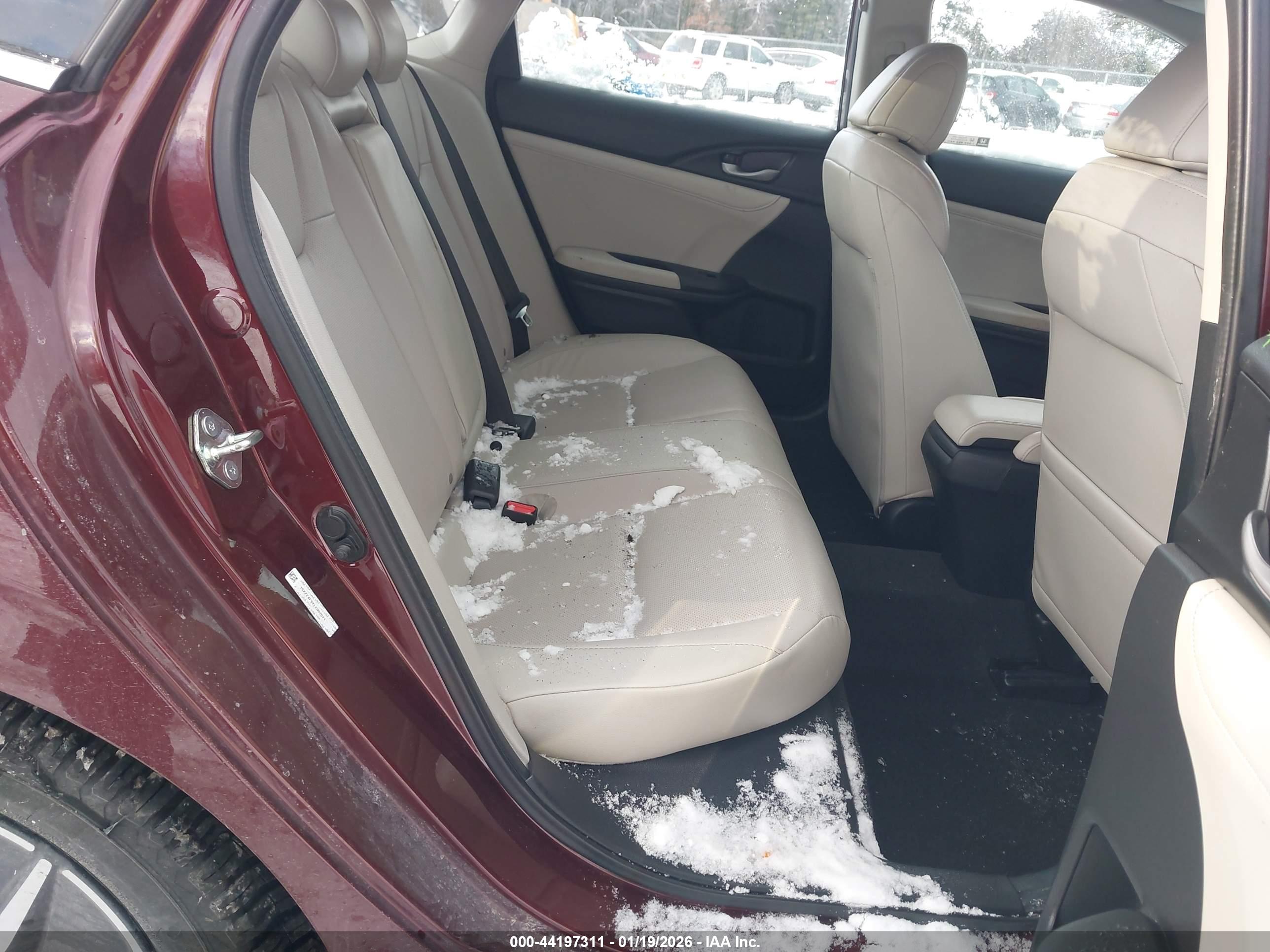 HONDA INSIGHT image 8