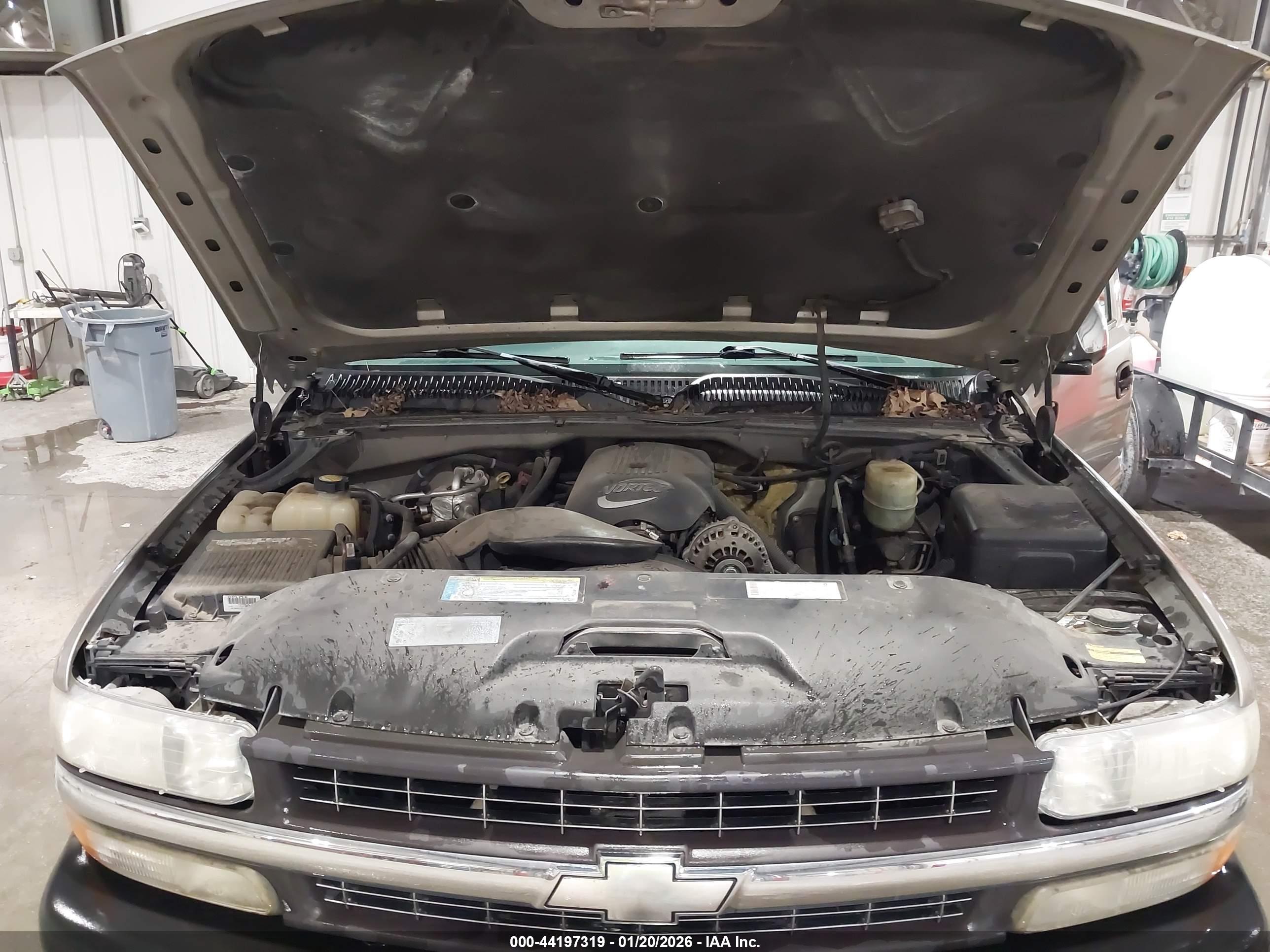 CHEVROLET SILVERADO image 10