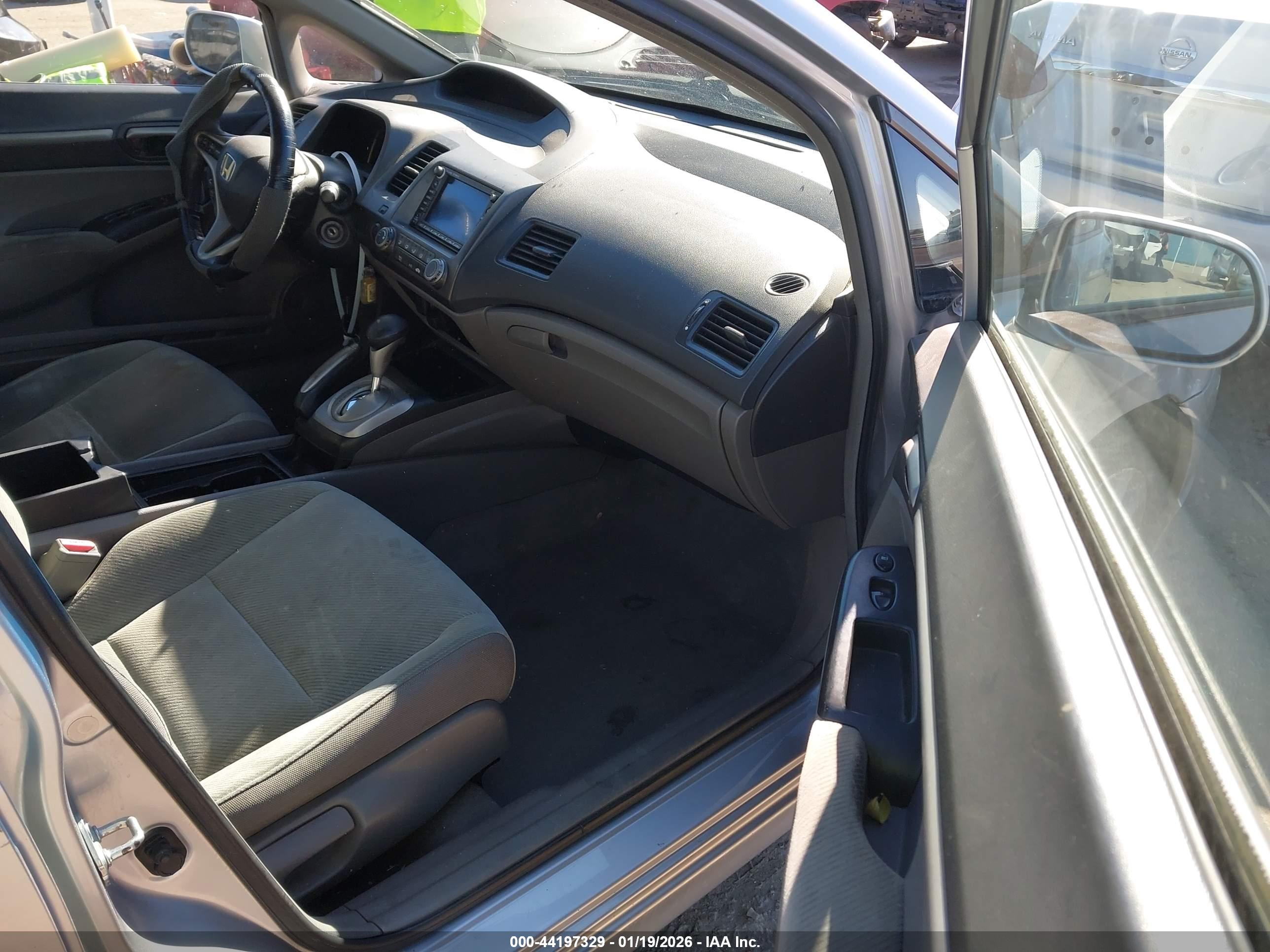 HONDA CIVIC image 5