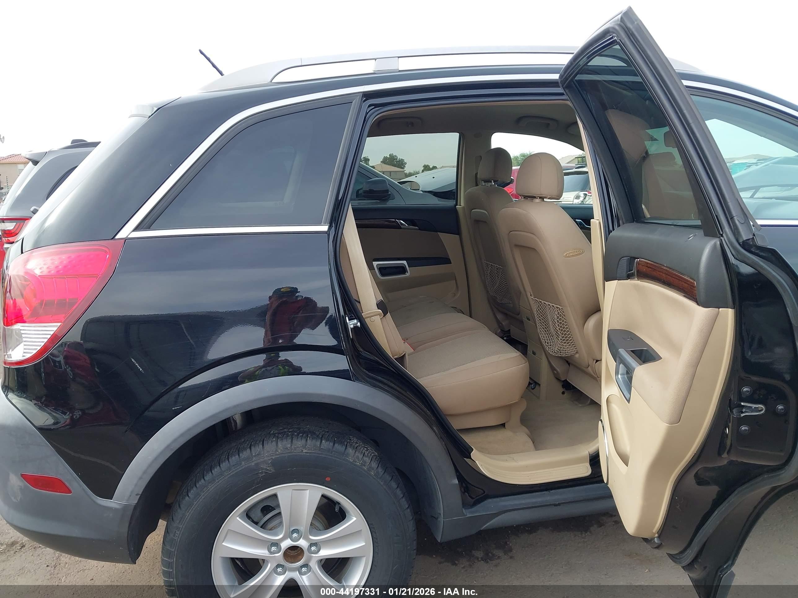 SATURN VUE image 8