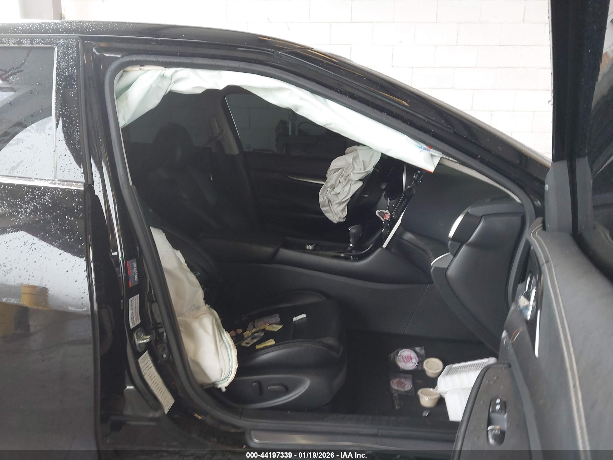 NISSAN MAXIMA image 5