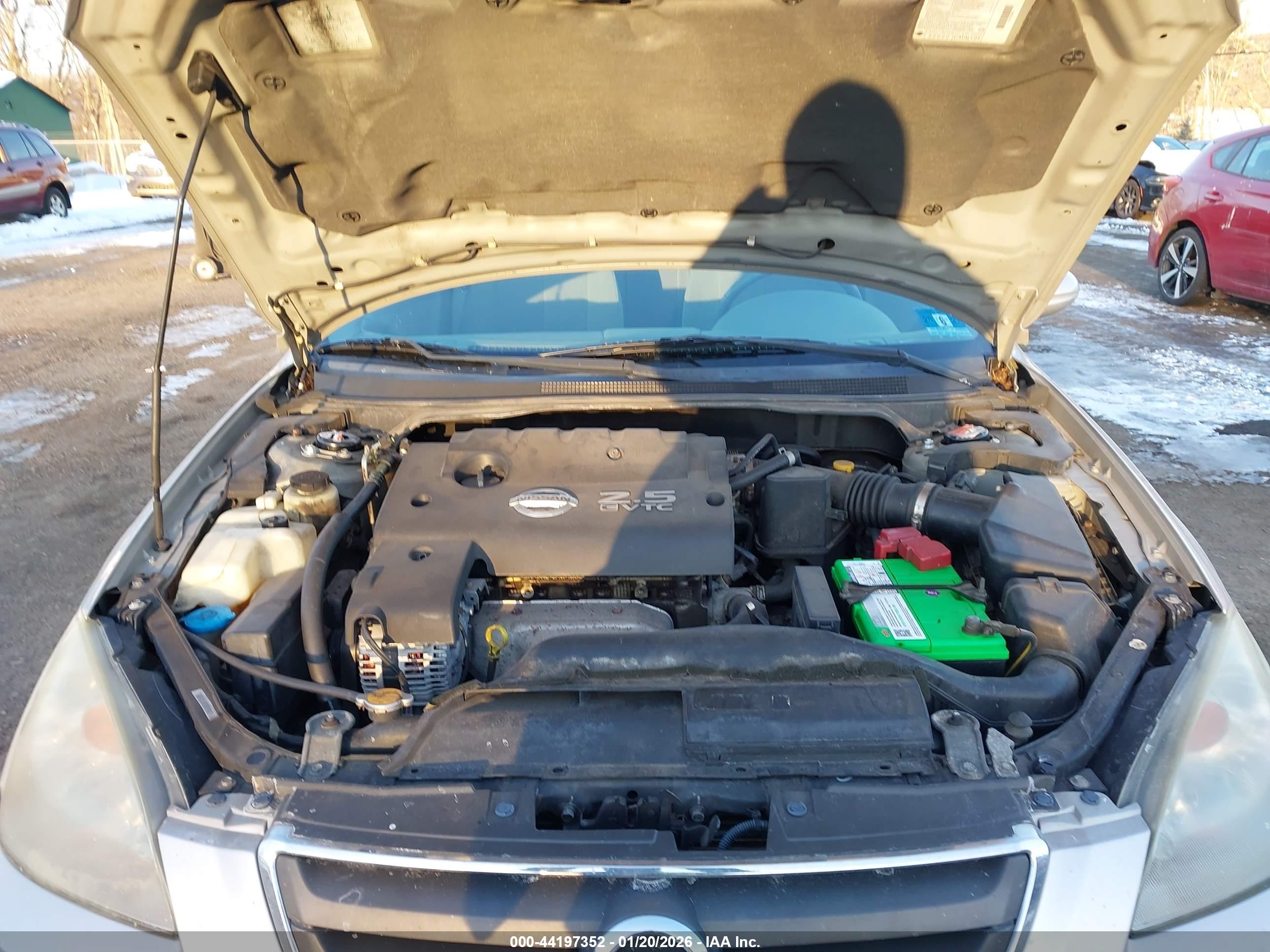 NISSAN ALTIMA image 10