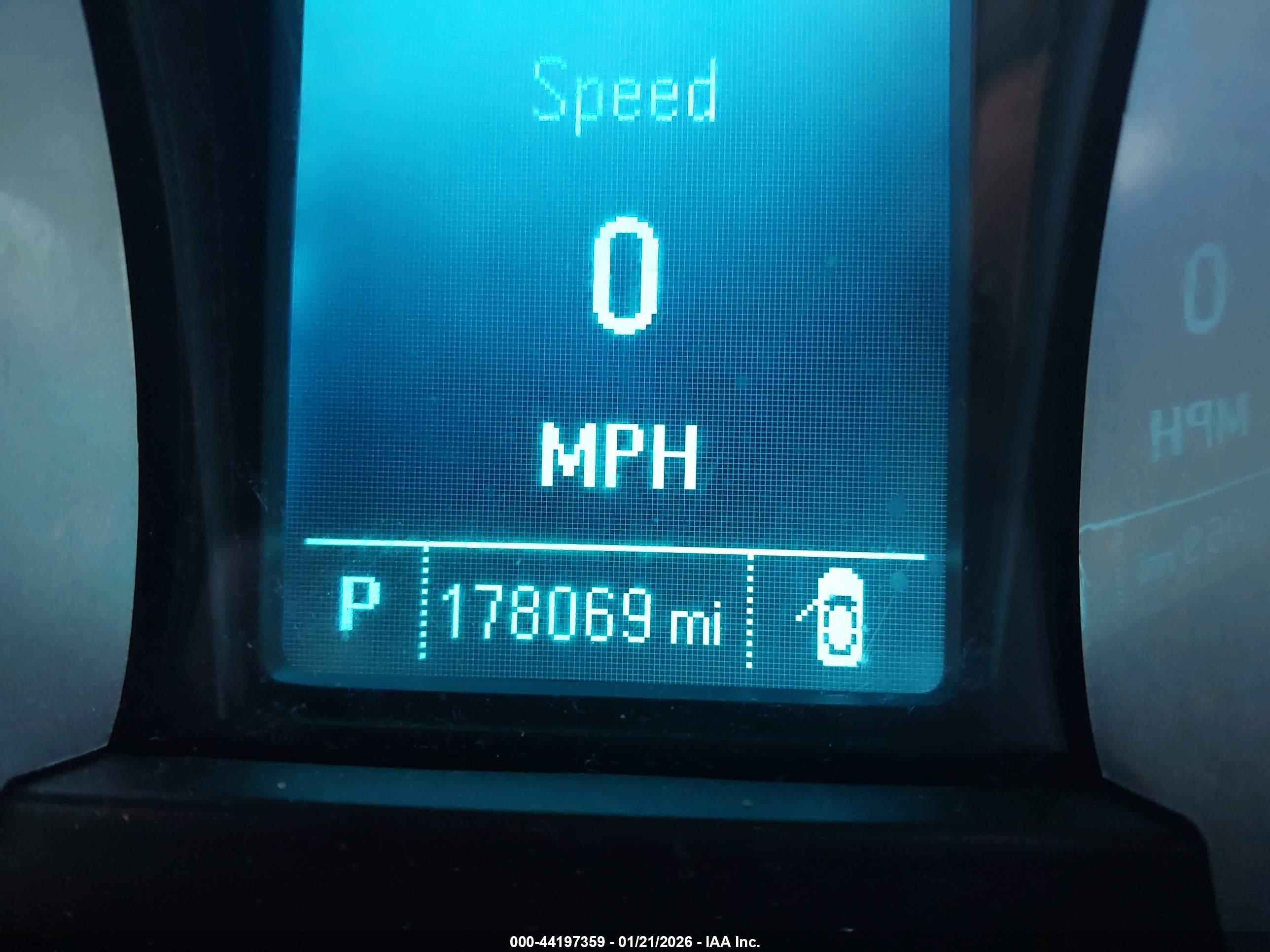 CHEVROLET EQUINOX image 7