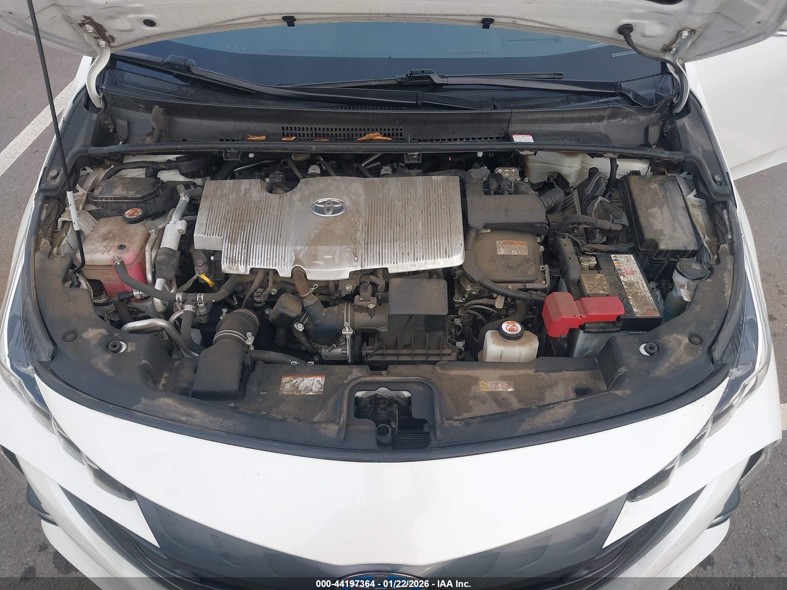 TOYOTA PRIUS image 10