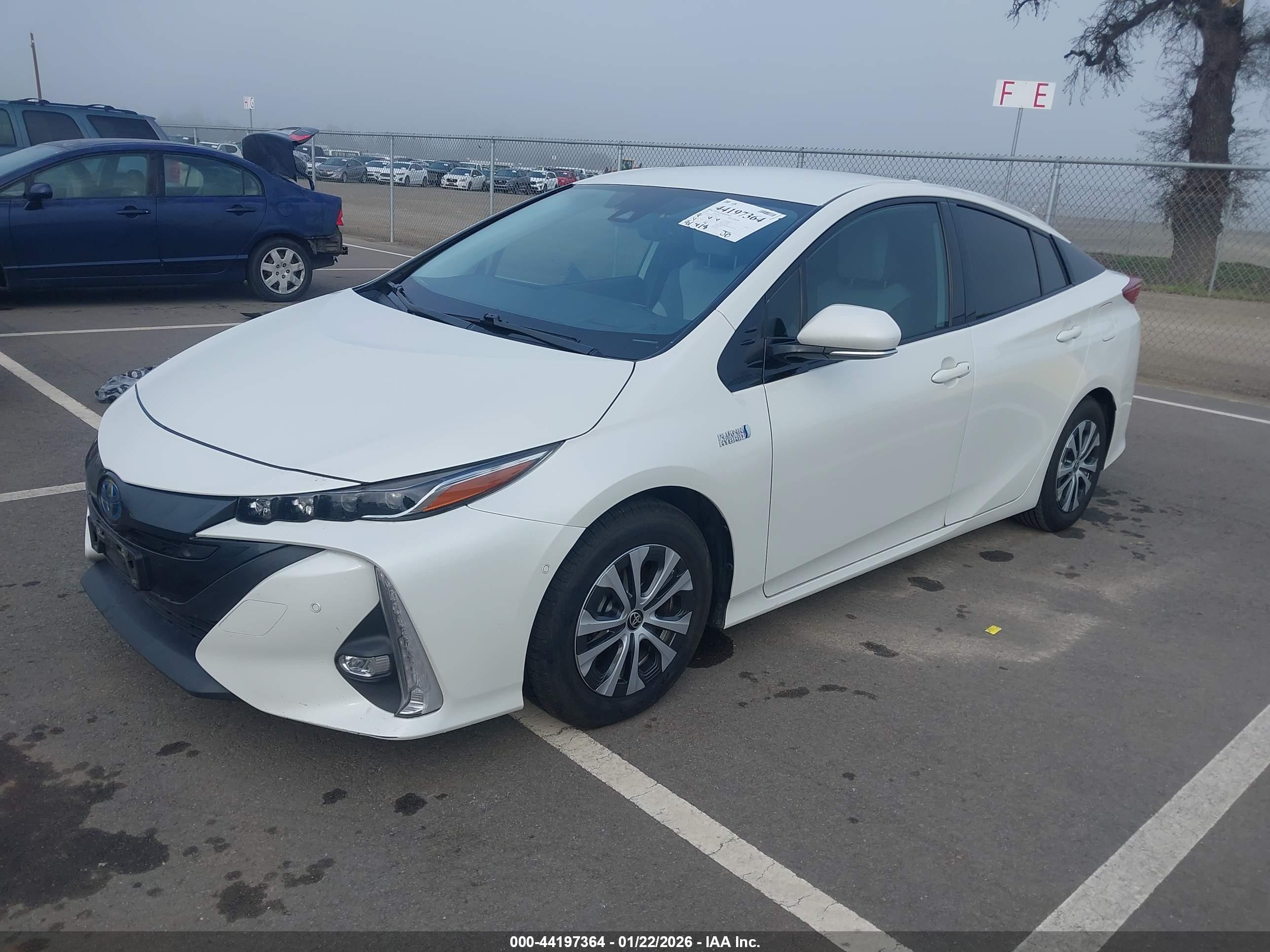 TOYOTA PRIUS image 2