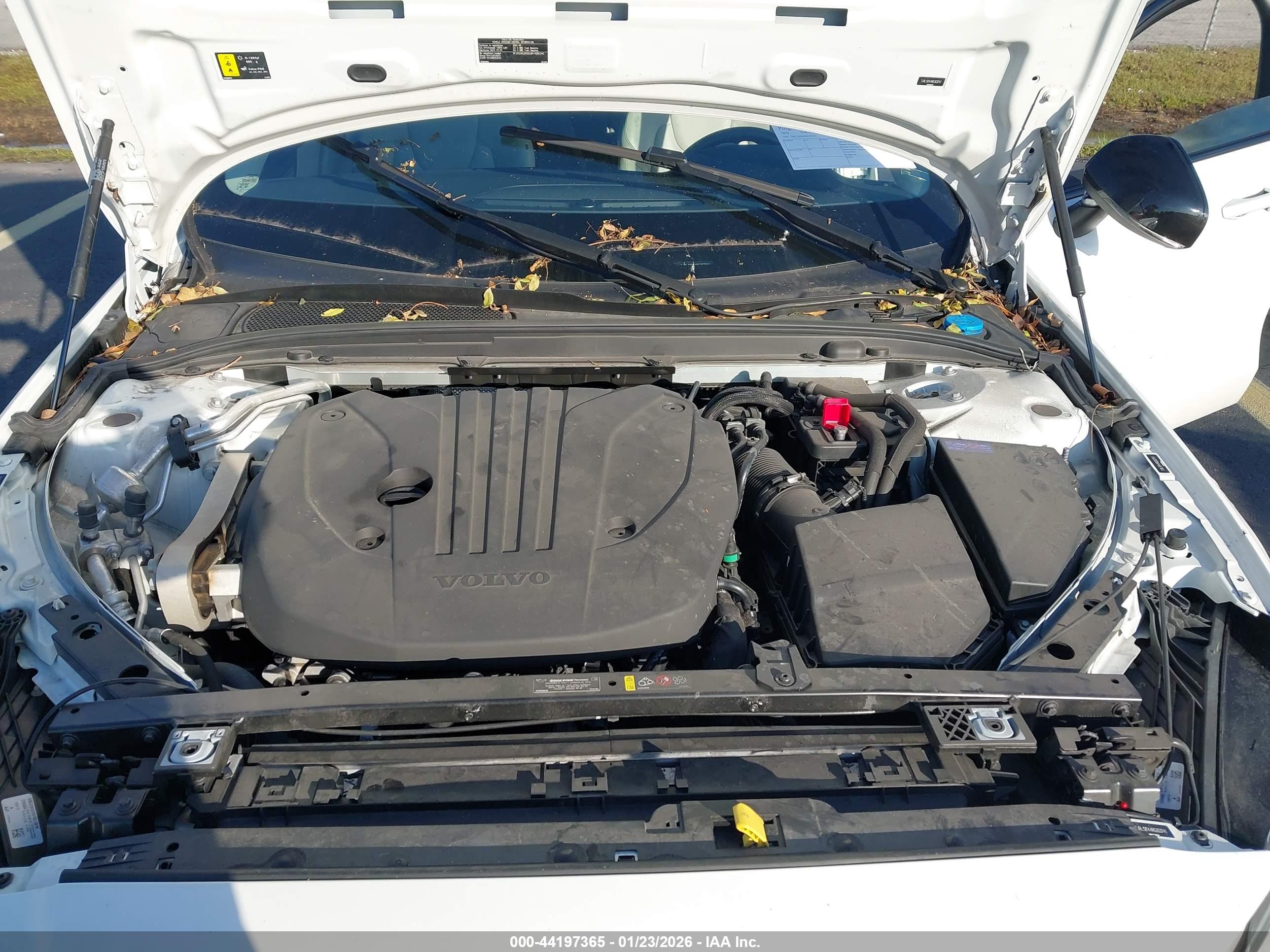 VOLVO S60 image 10