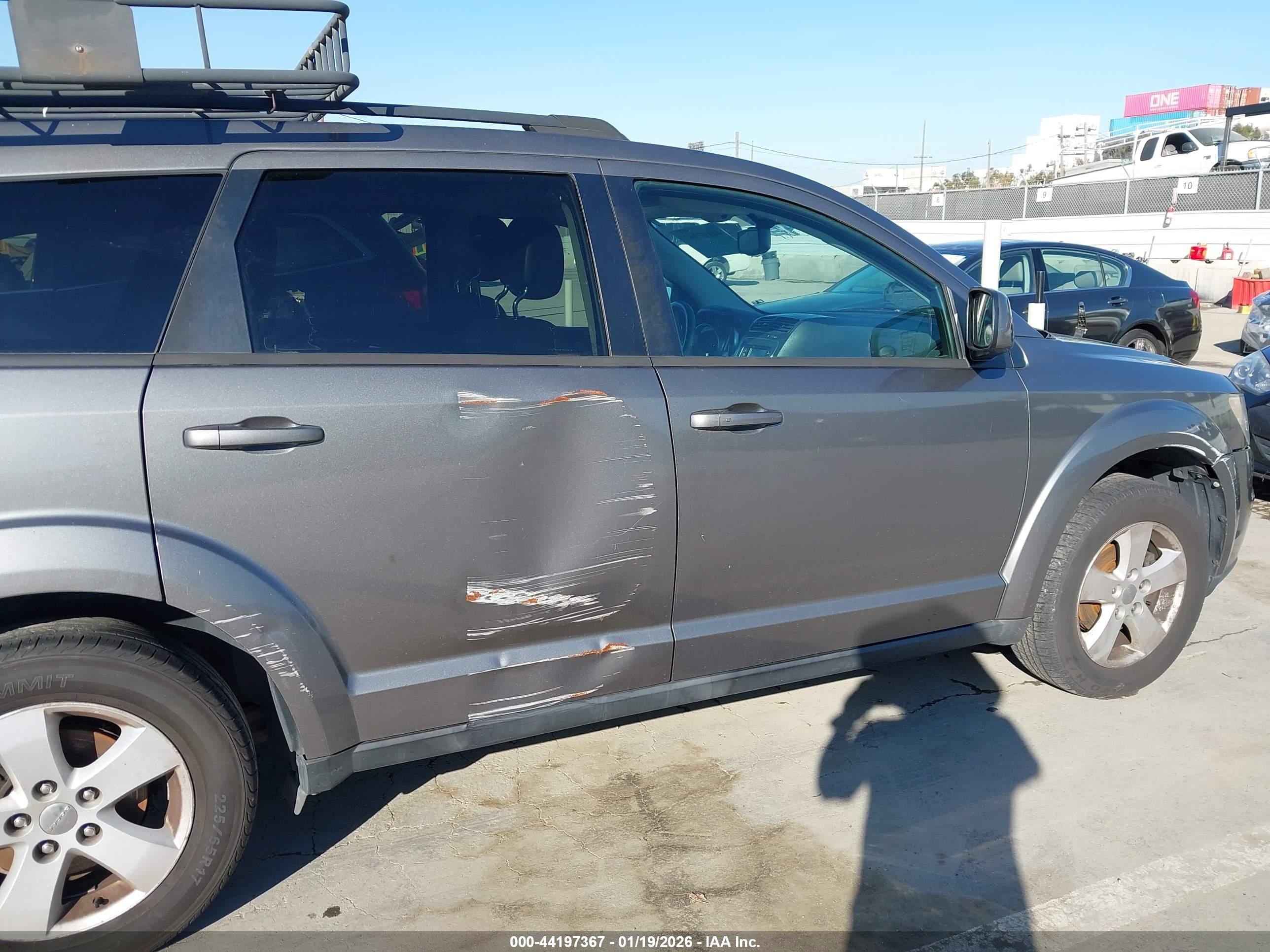 DODGE JOURNEY image 6