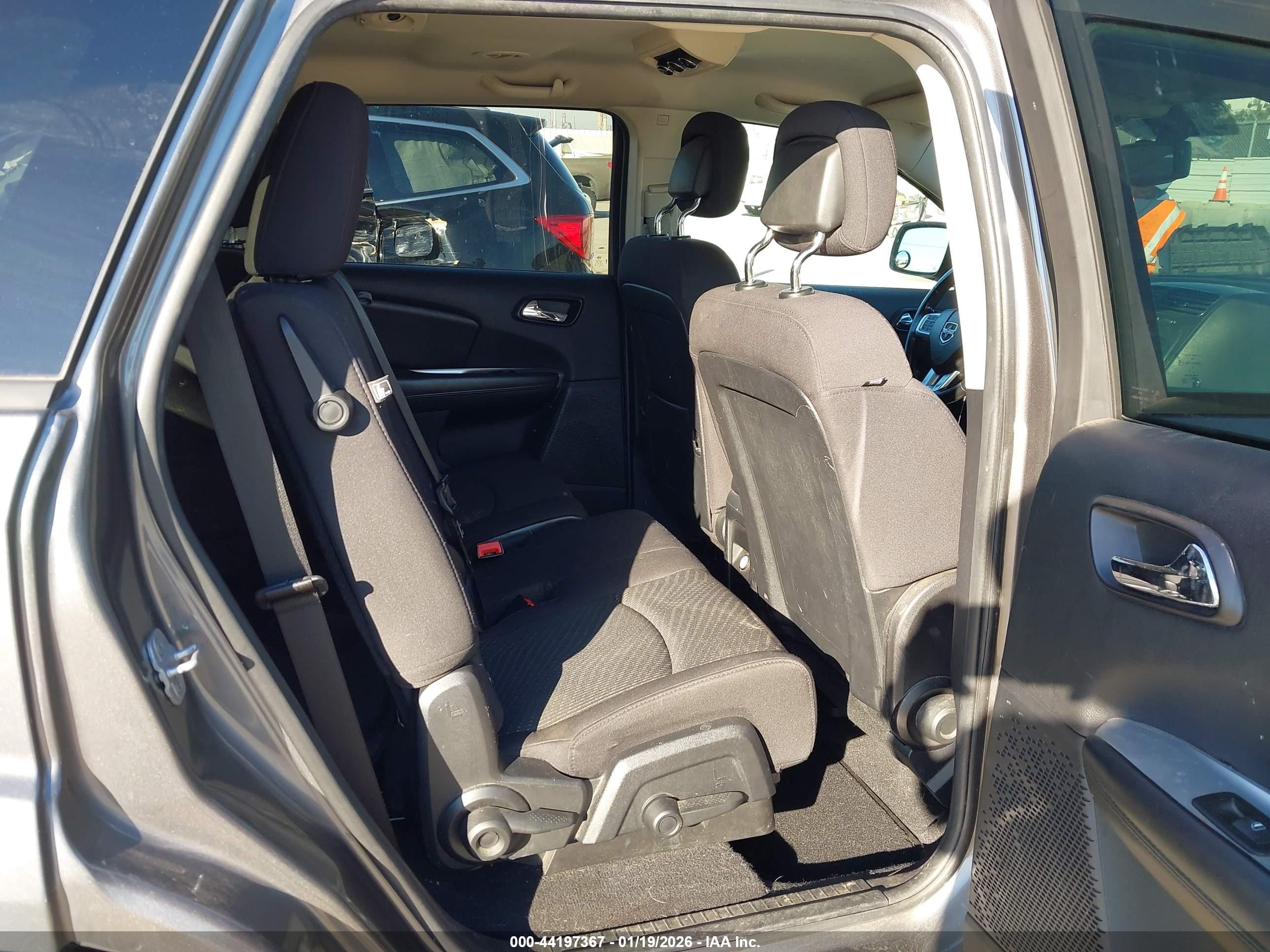 DODGE JOURNEY image 8