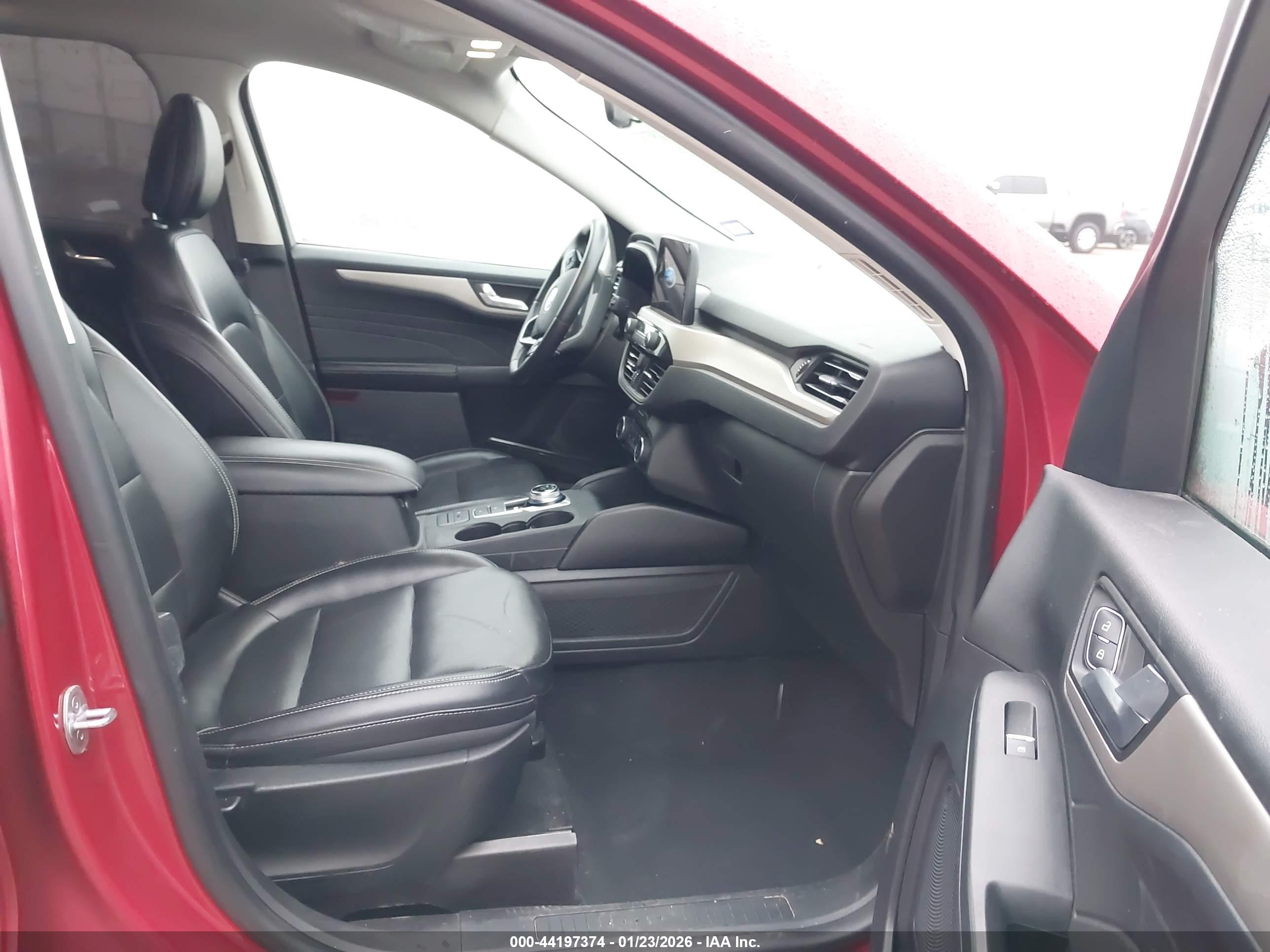 FORD ESCAPE image 5