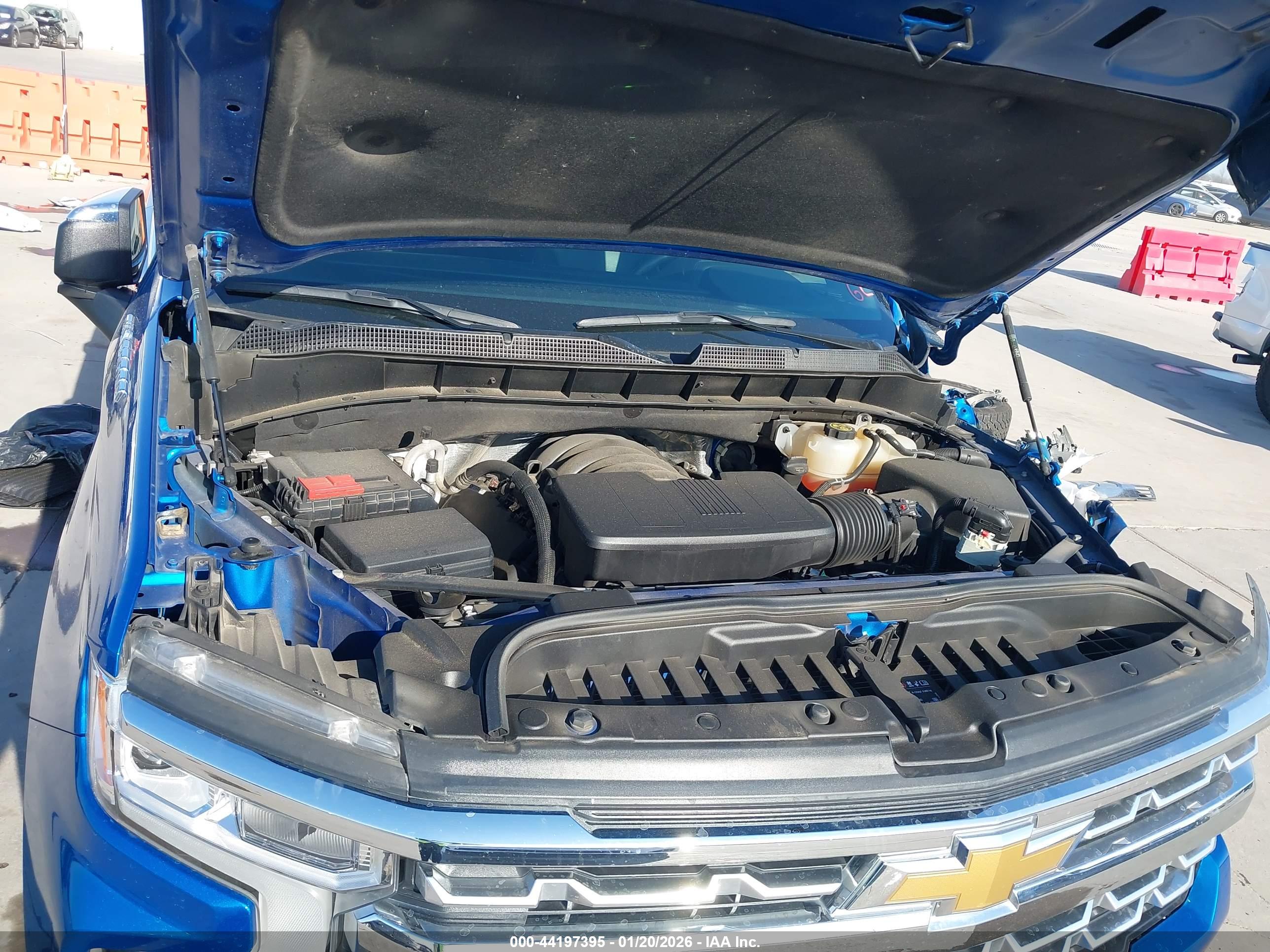 CHEVROLET SILVERADO image 10