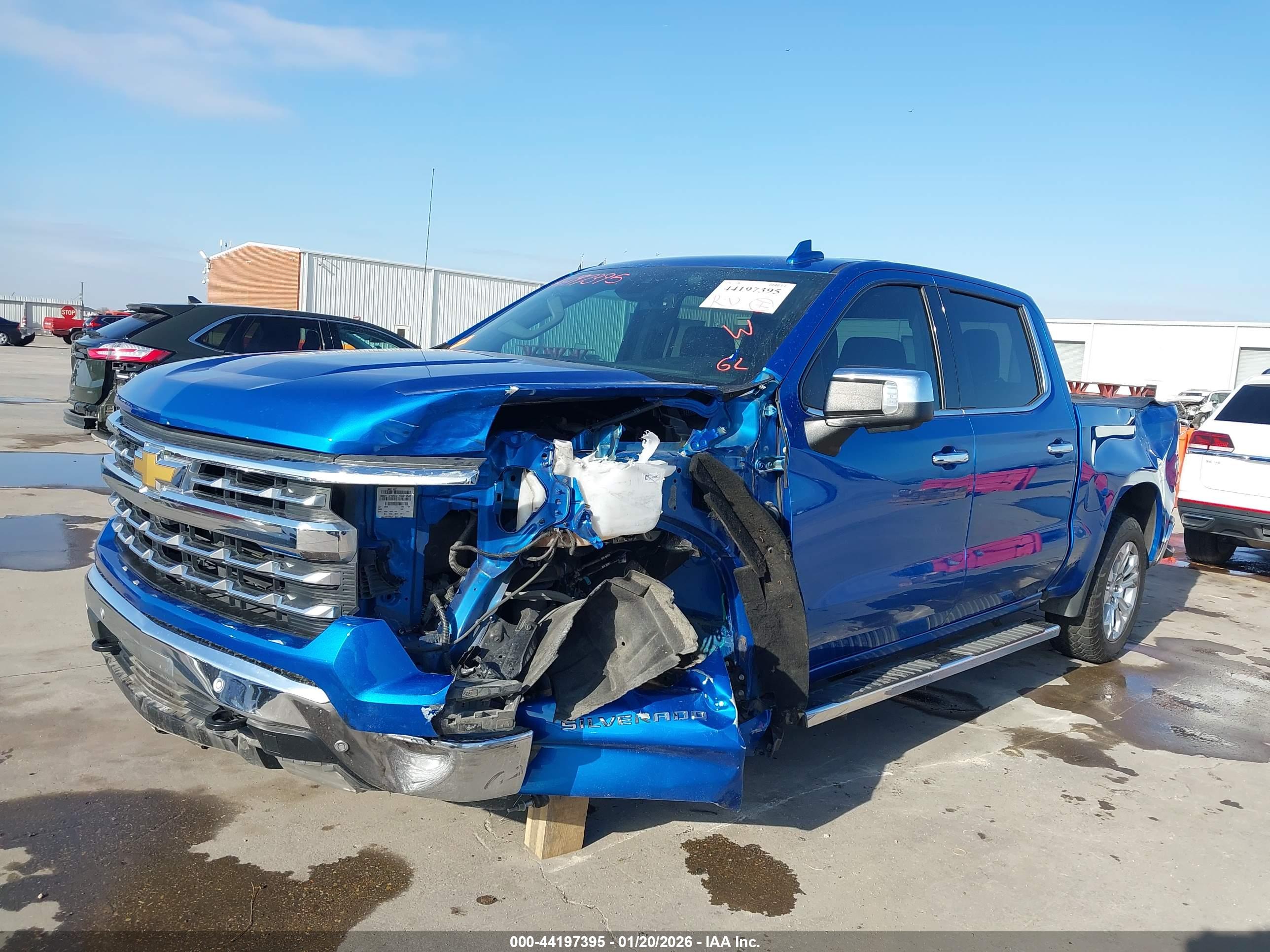 CHEVROLET SILVERADO image 2