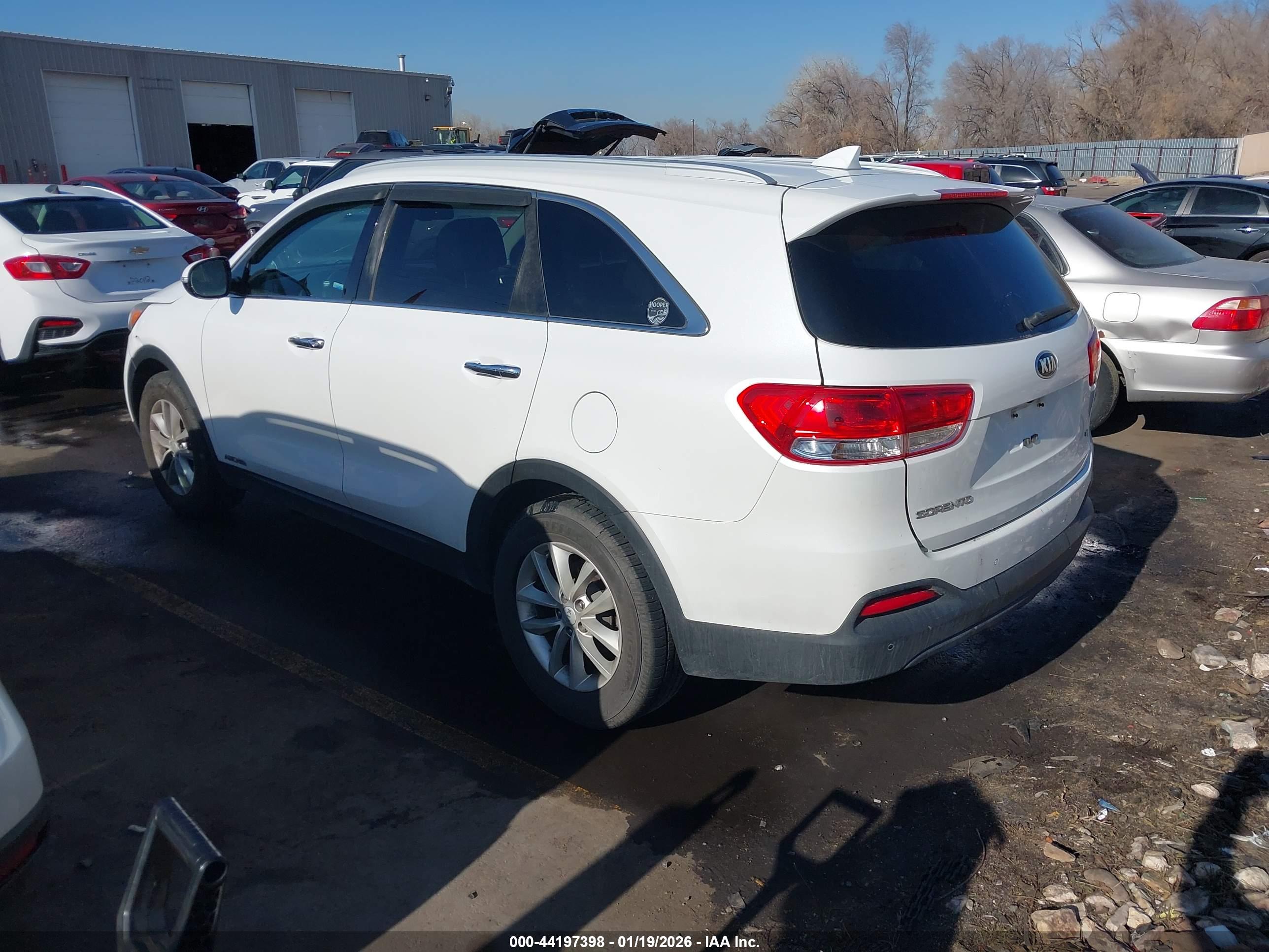 KIA SORENTO image 3