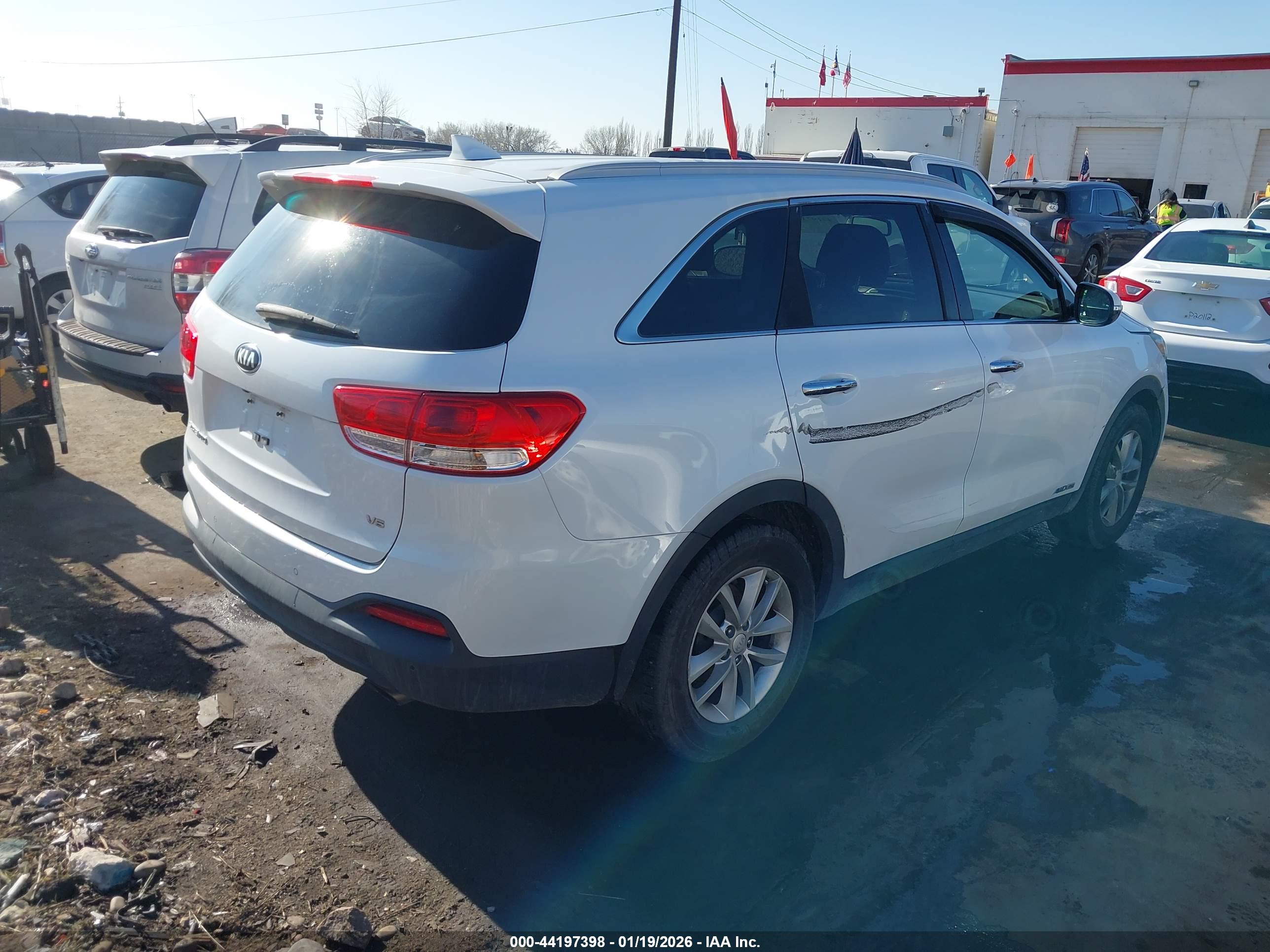 KIA SORENTO image 4