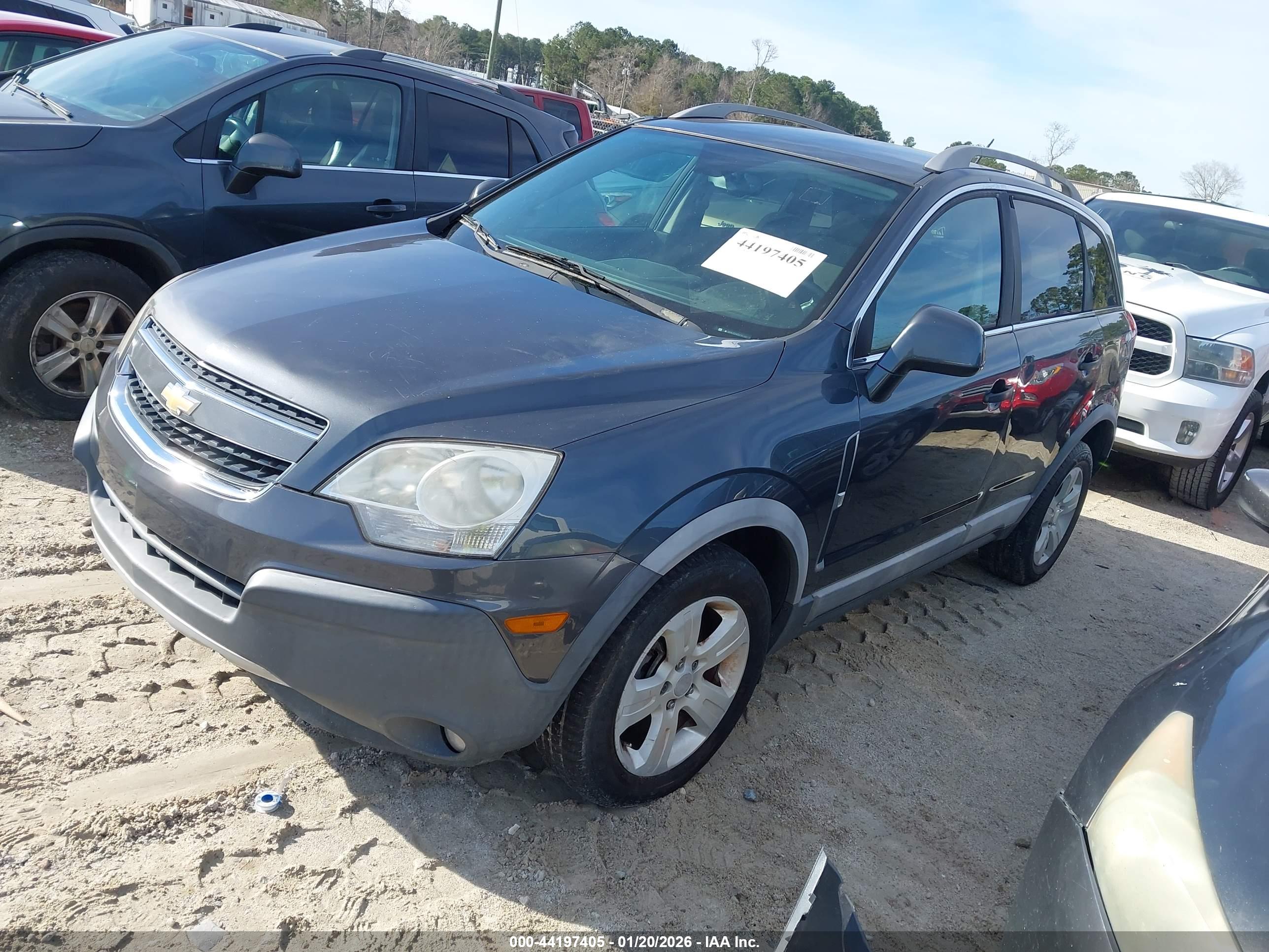 CHEVROLET CAPTIVA image 2
