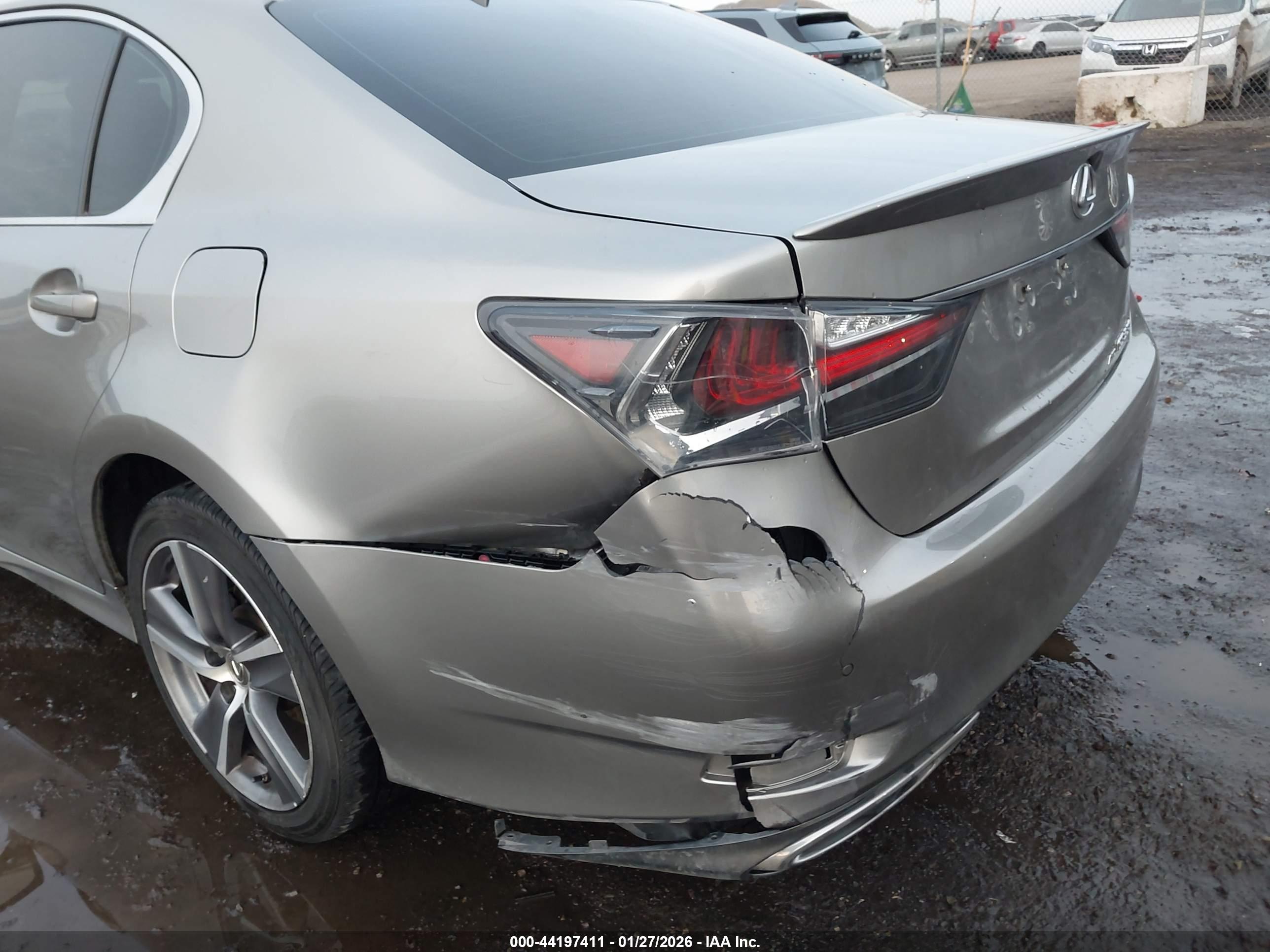 LEXUS GS image 6
