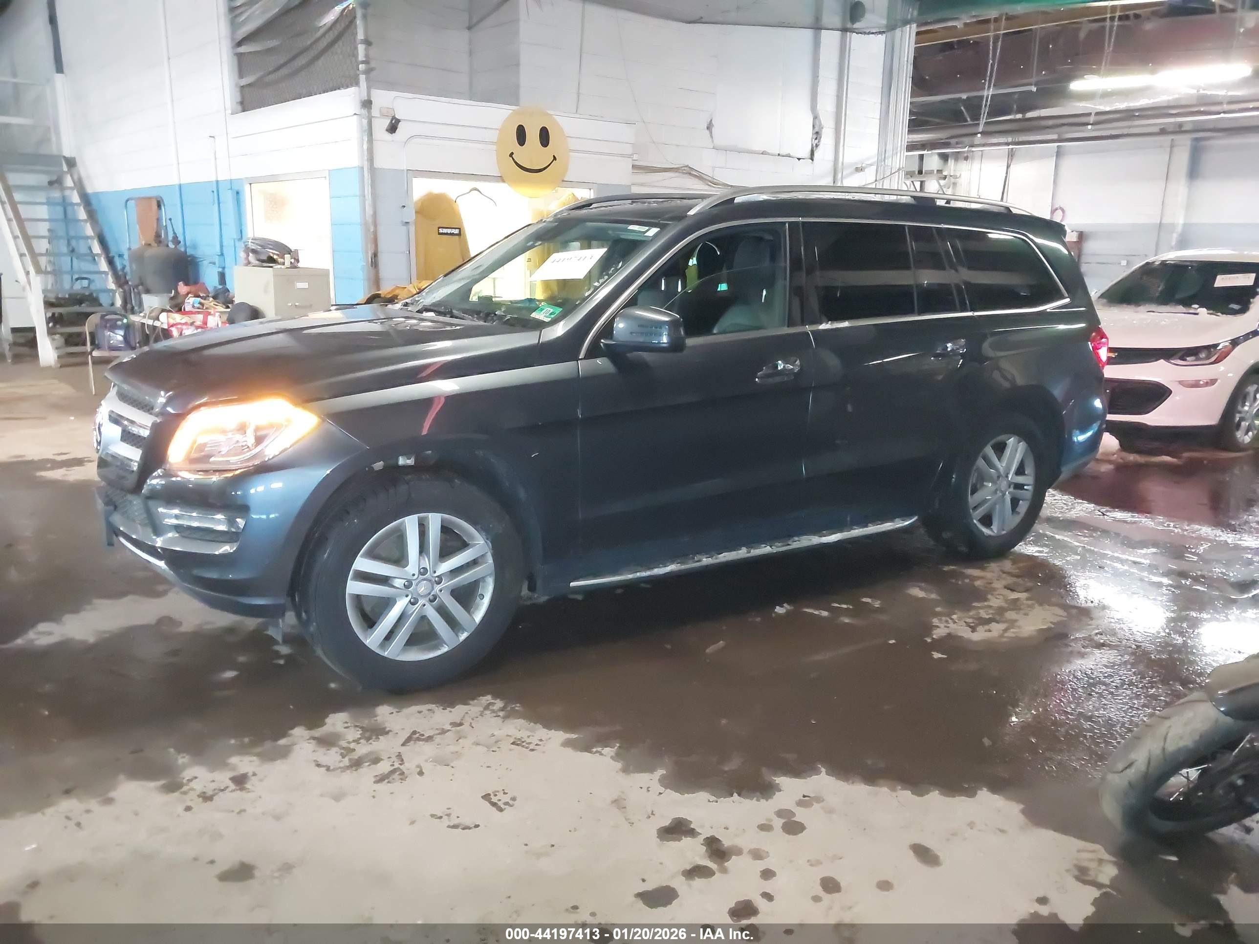 MERCEDES-BENZ GL image 2