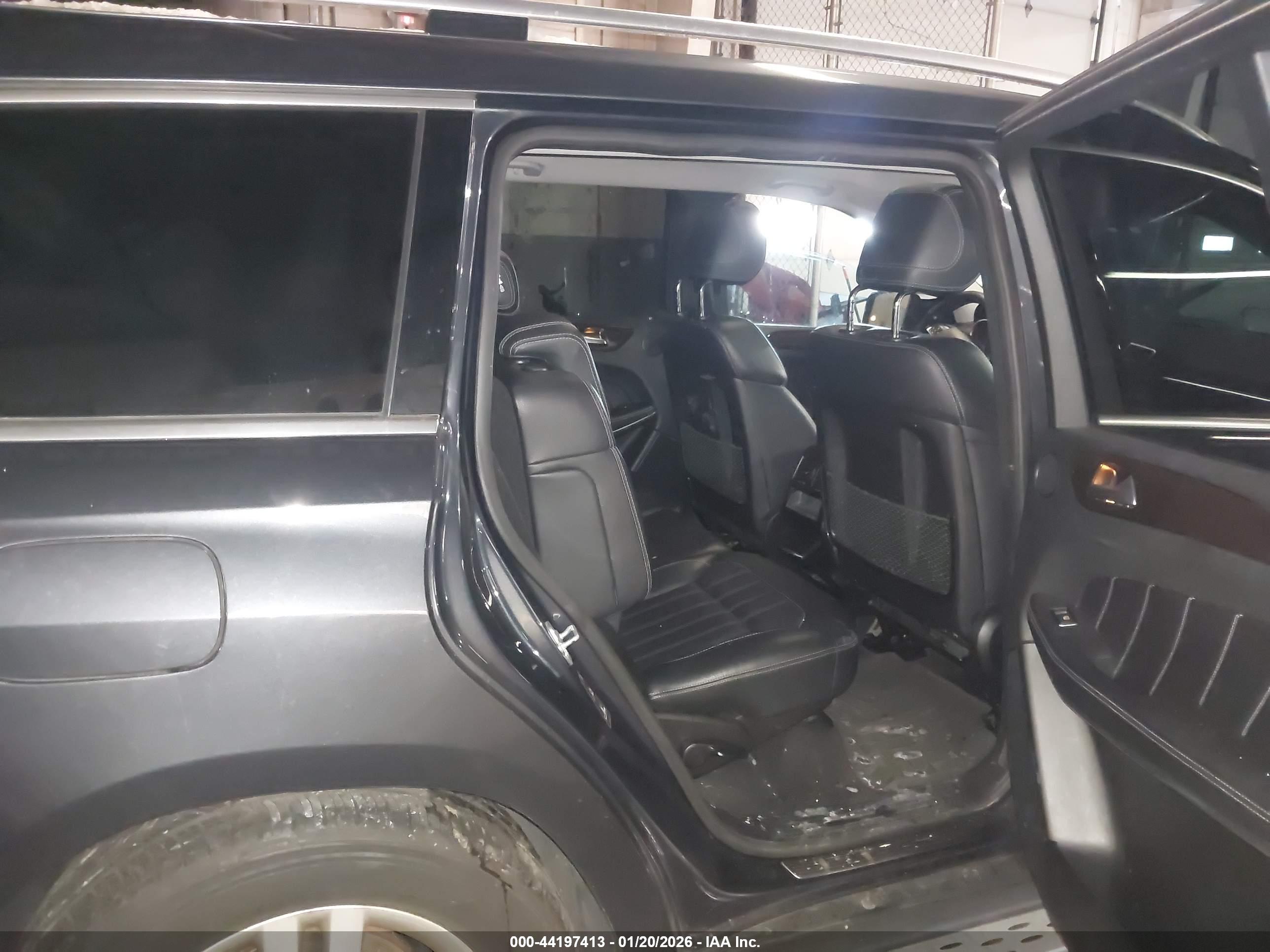MERCEDES-BENZ GL image 8