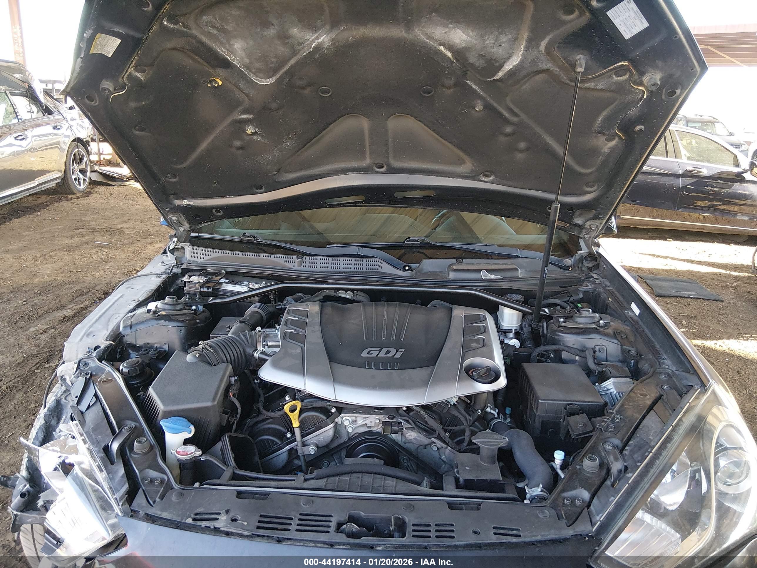 HYUNDAI GENESIS image 10