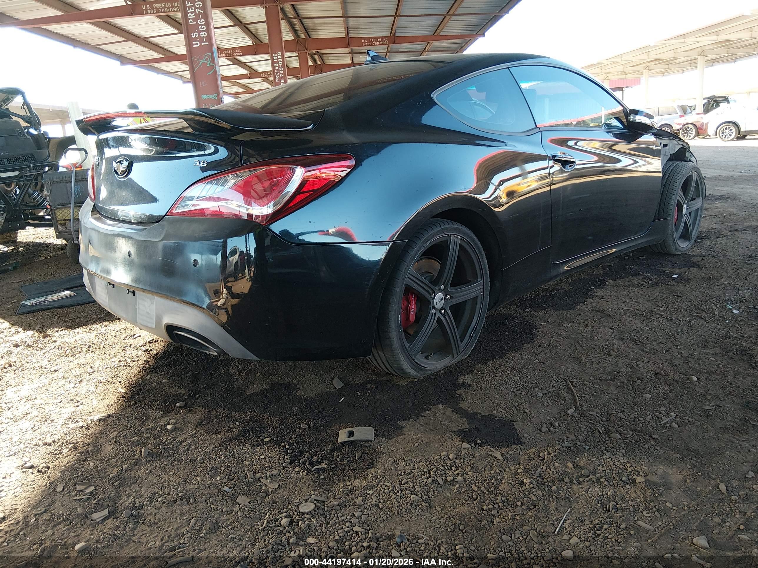 HYUNDAI GENESIS image 4