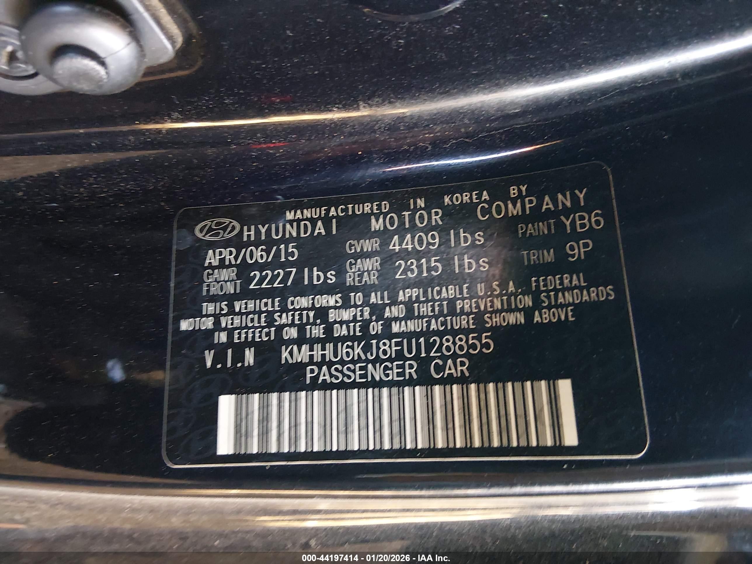 HYUNDAI GENESIS image 9