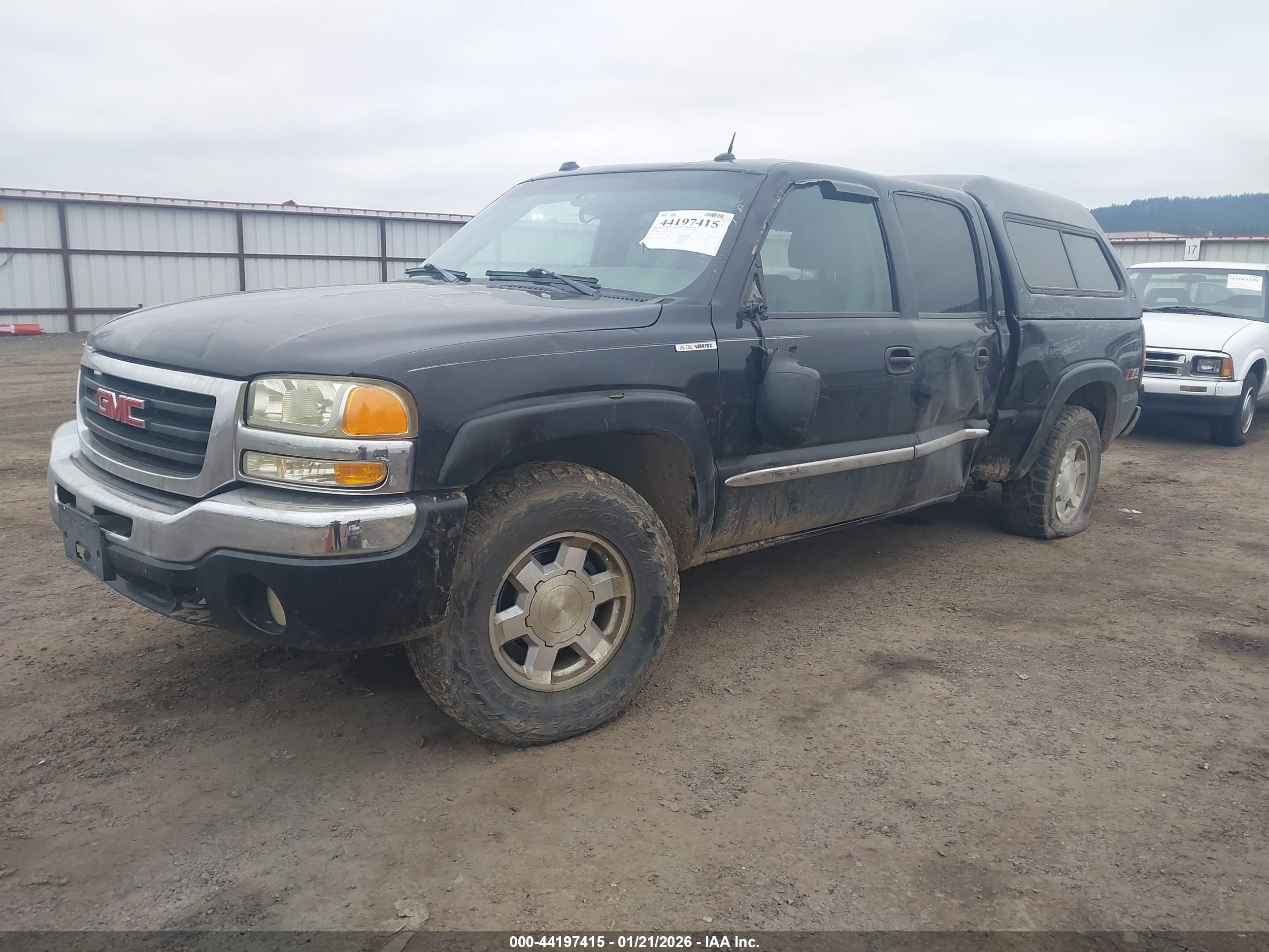 GMC SIERRA image 2