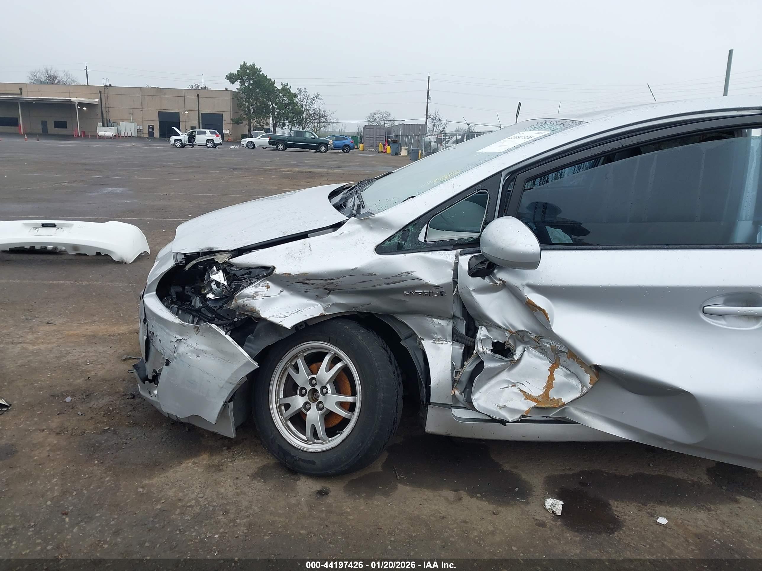 TOYOTA PRIUS image 6