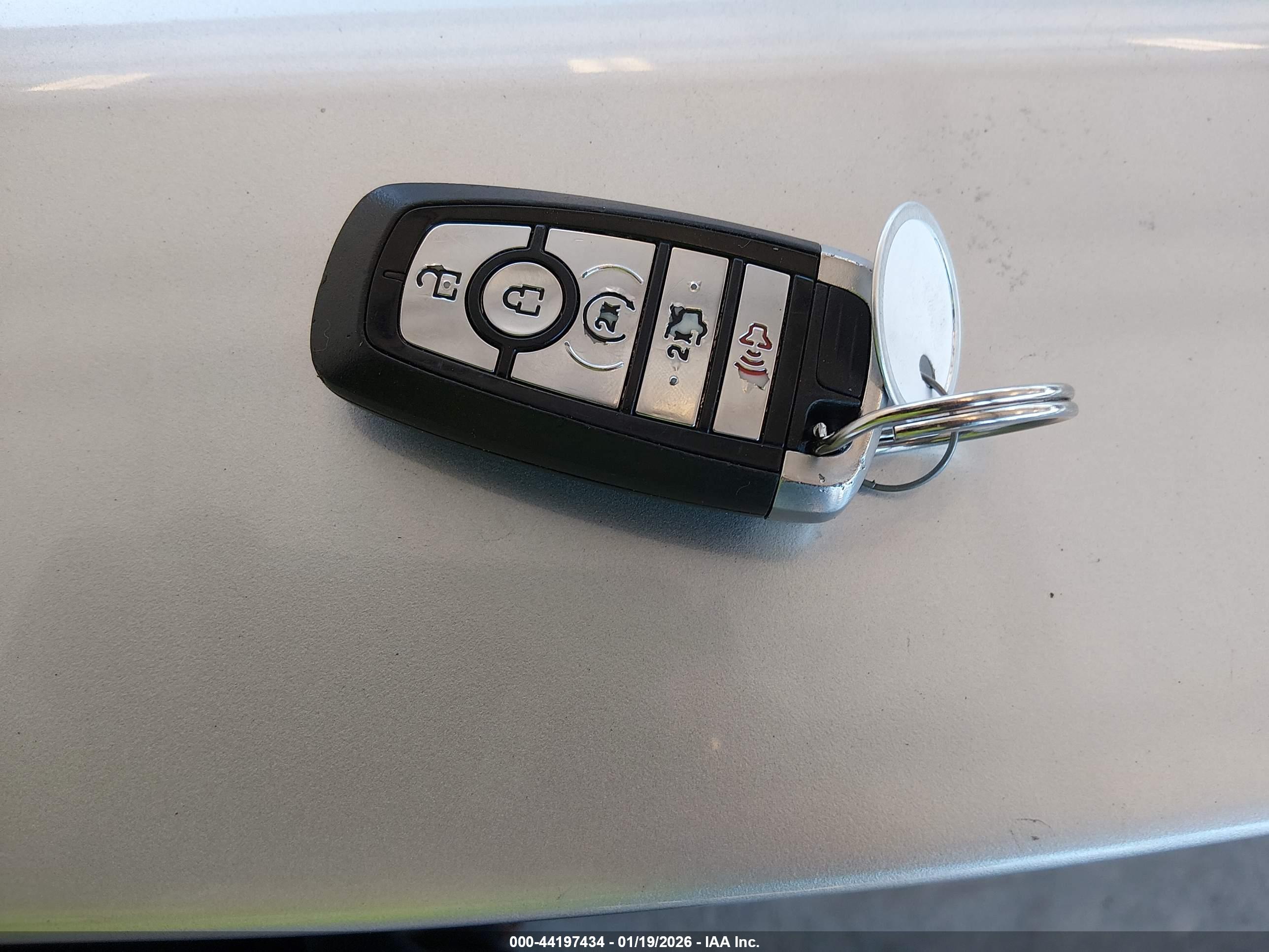 FORD FUSION image 11