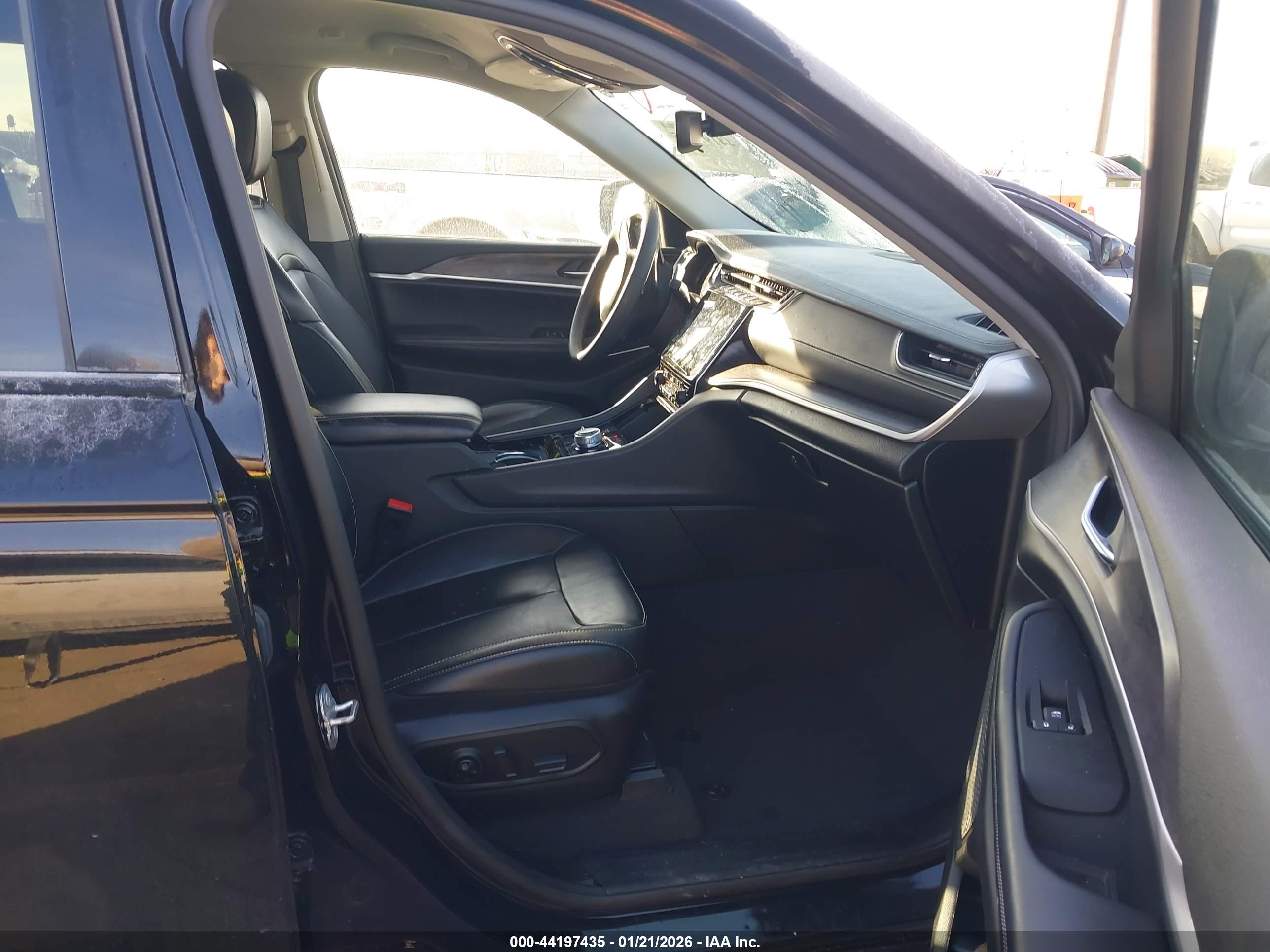 JEEP GRAND image 5